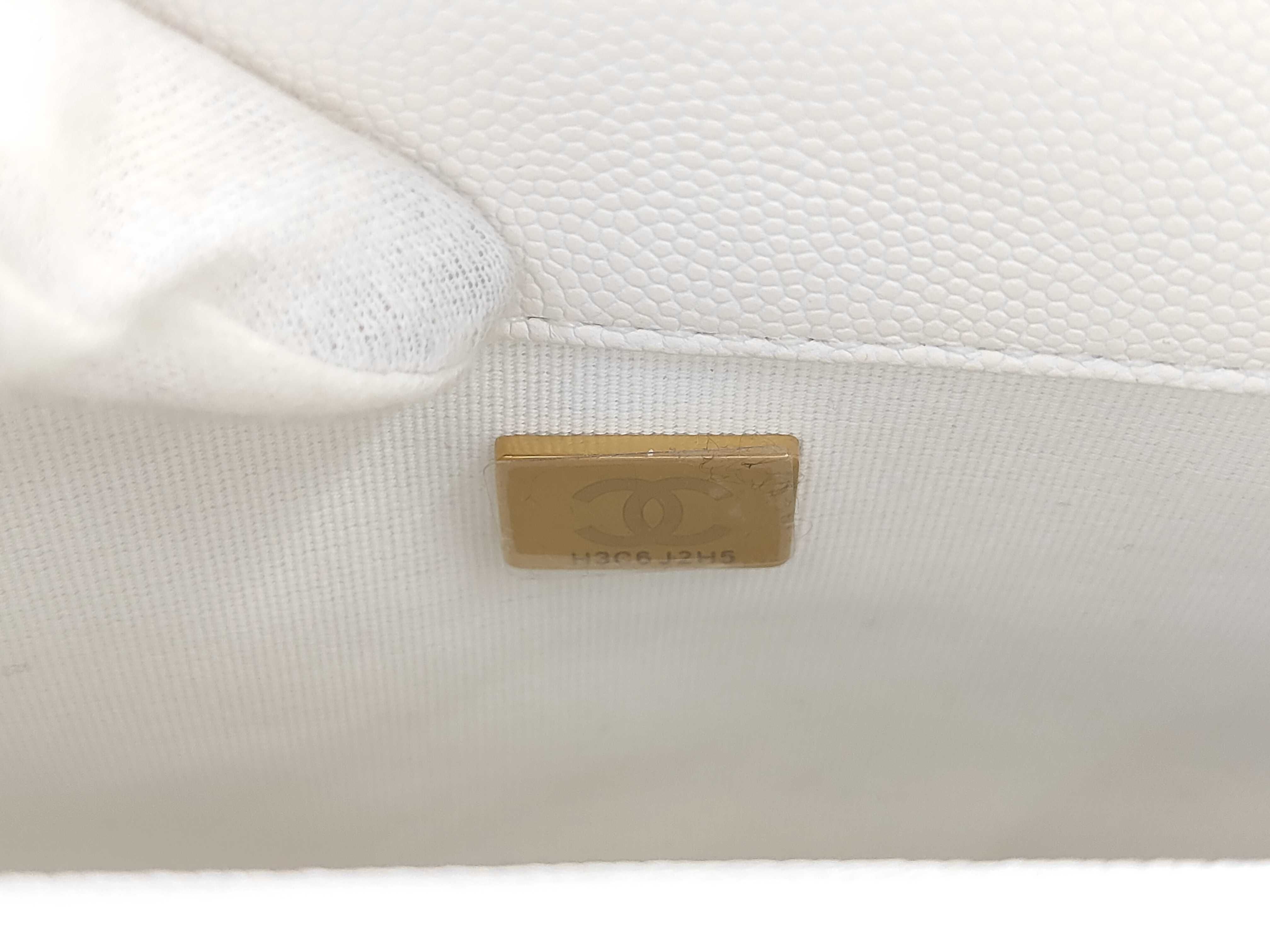 Chain Shoulder Bag — view 11
