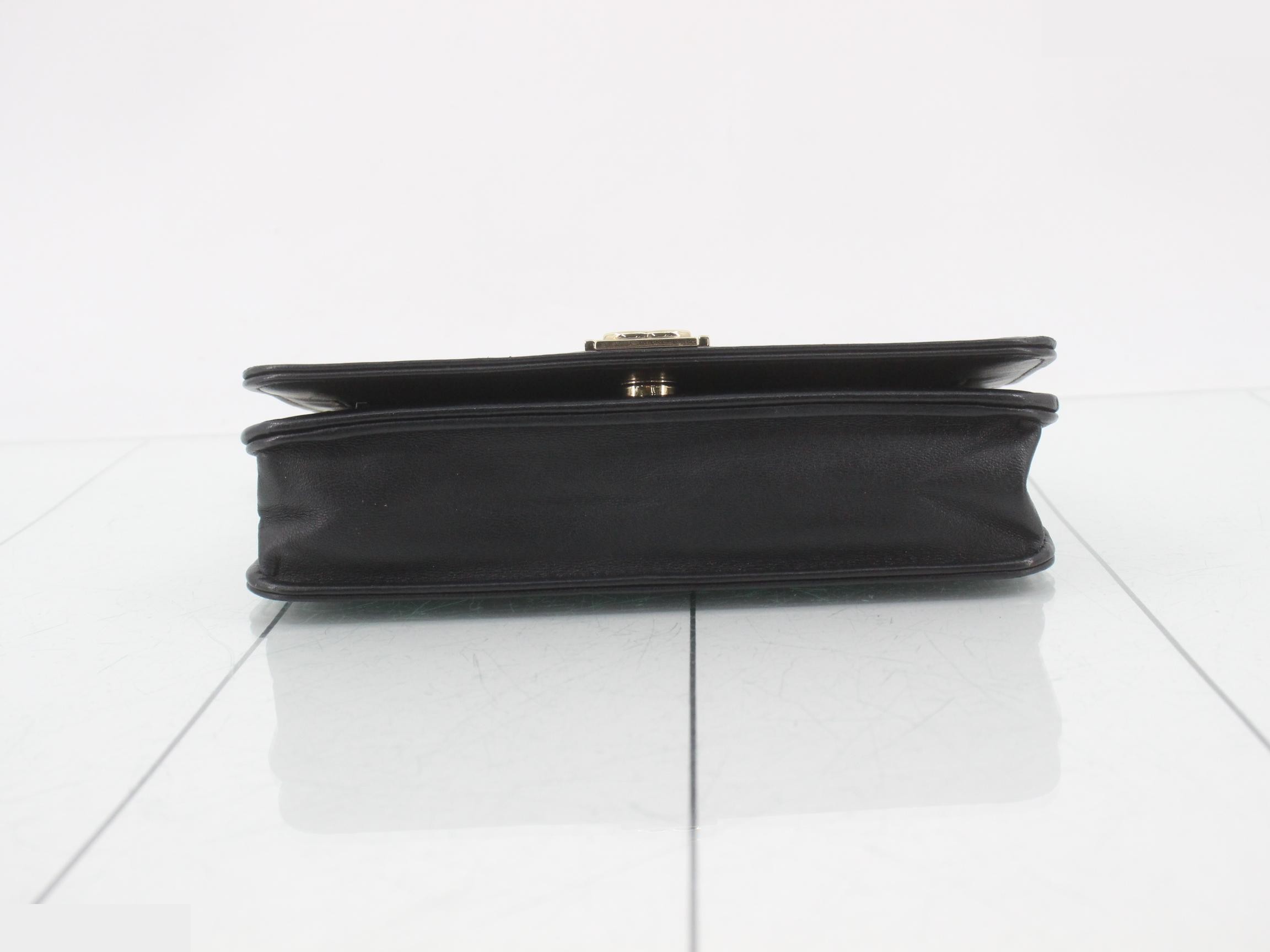 Chain Wallet Matelassé — view 3