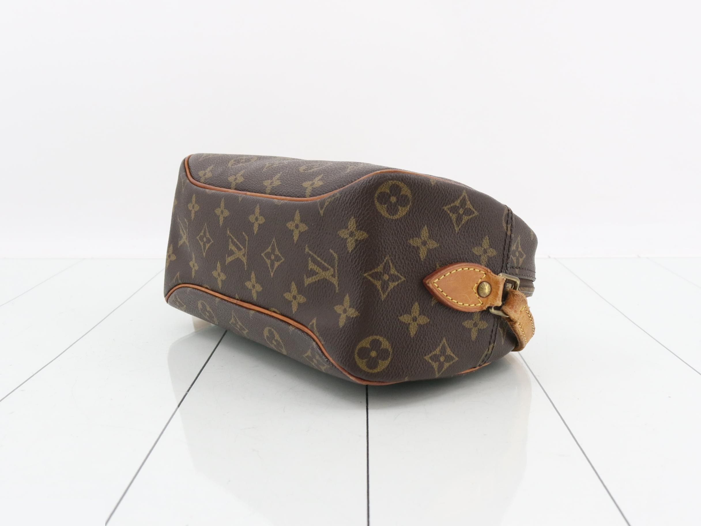 Monogram Shoulder Bag Blois — view 6