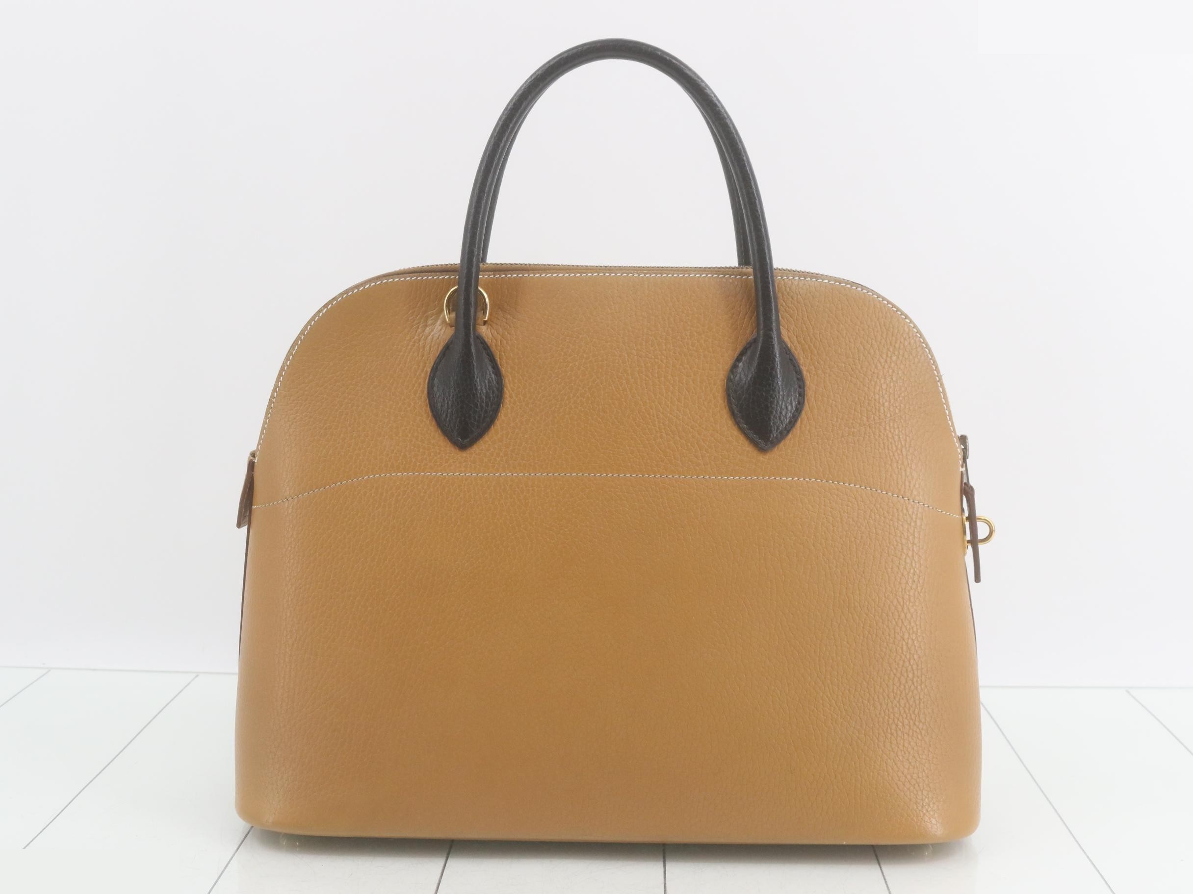 Bolide 35, Gold, Black, Courchevel Leather, A Stamp — view 3