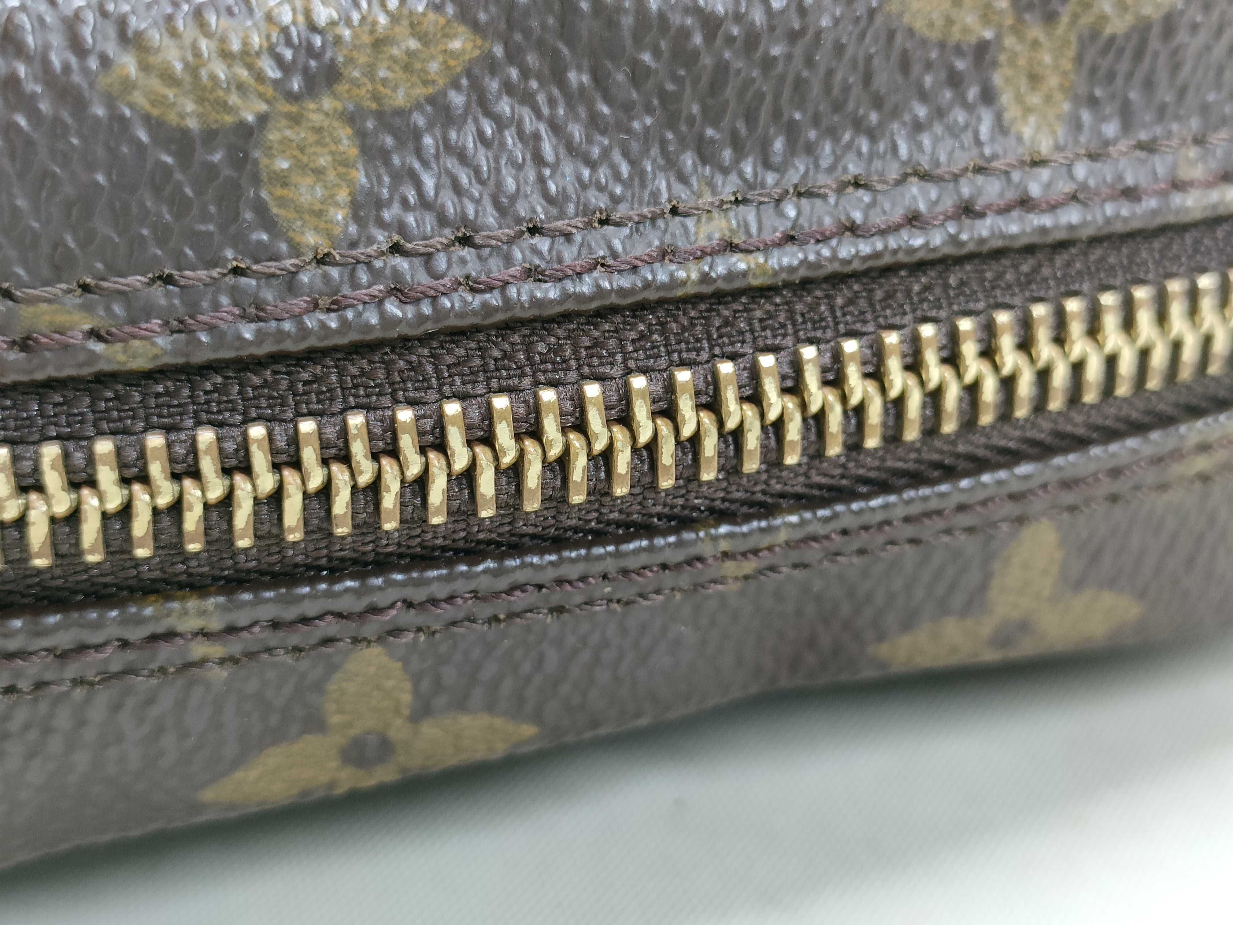 Monogram LV Amazon AR0031 Shoulder Bag — view 8