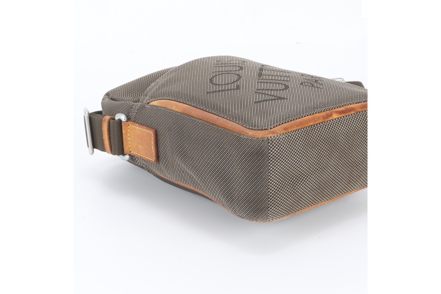 Damier Géant Citadin M93040 Leather Crossbody Messenger Bag — view 5