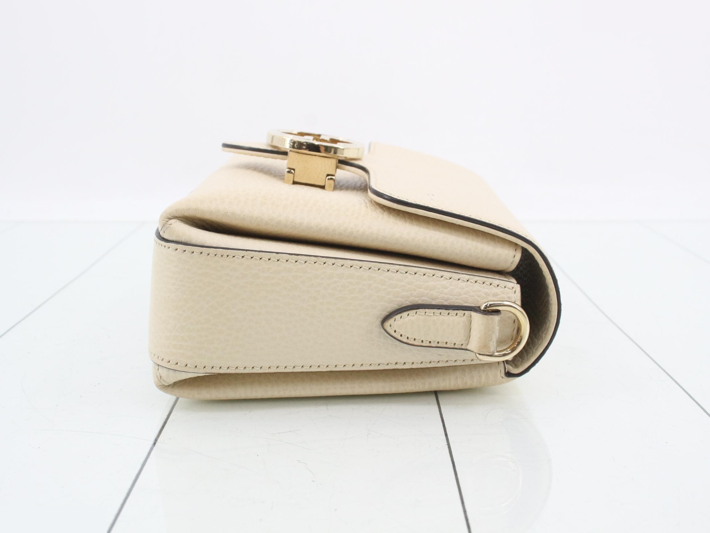 ivory — view 3