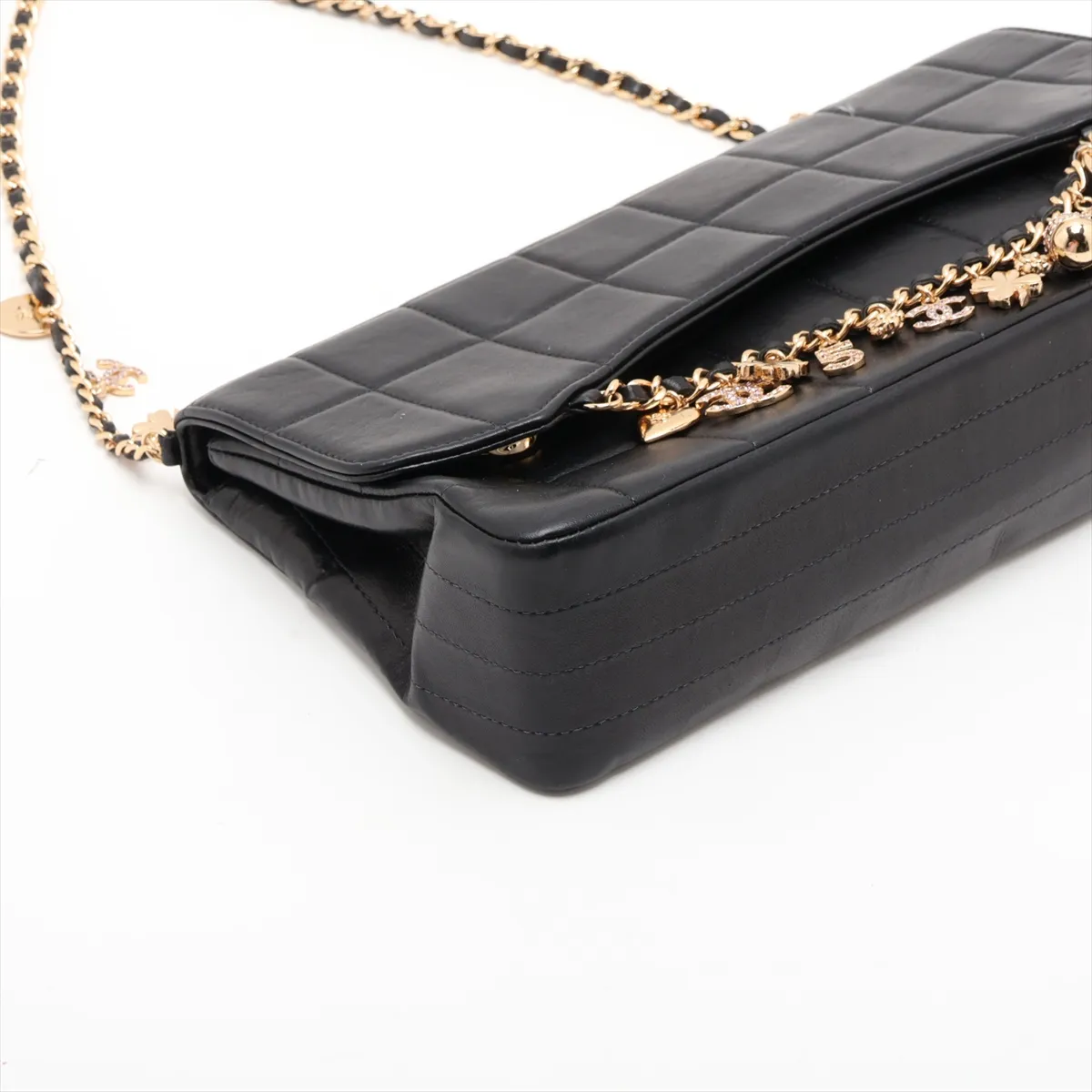 Chocolate Bar Lambskin Chain Shoulder Bag, Black with Gold Hardware, Item No. 7503942 (Serial No. 7) — view 4