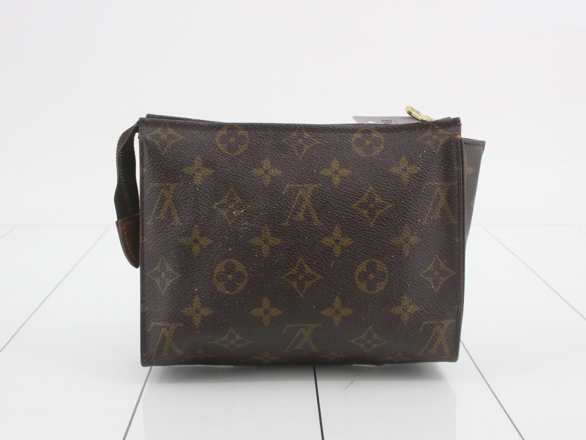 Monogram Pochette Toilette 19 Vanity — view 2