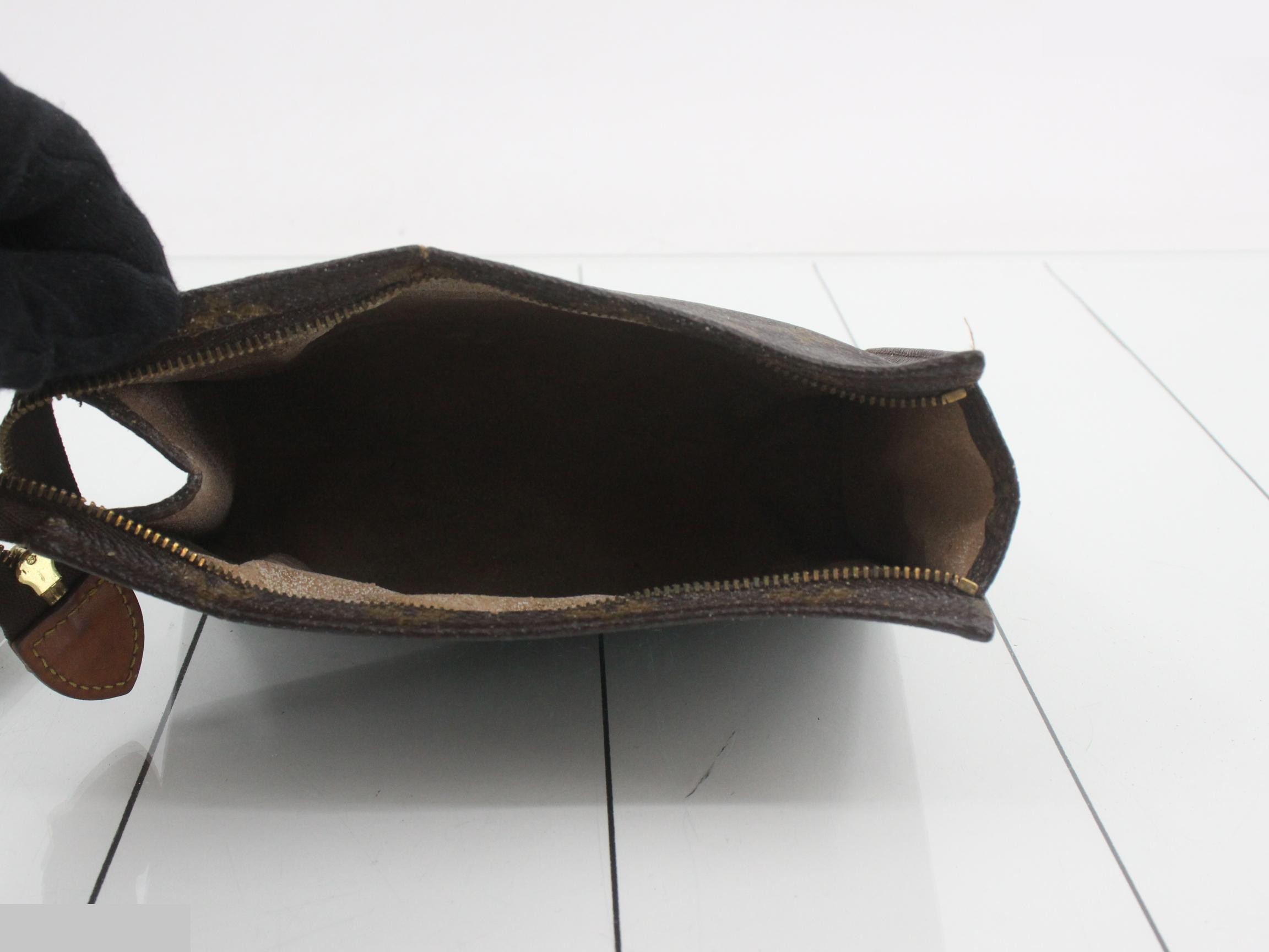 Monogram Pochette Toilette 19 Vanity — view 4