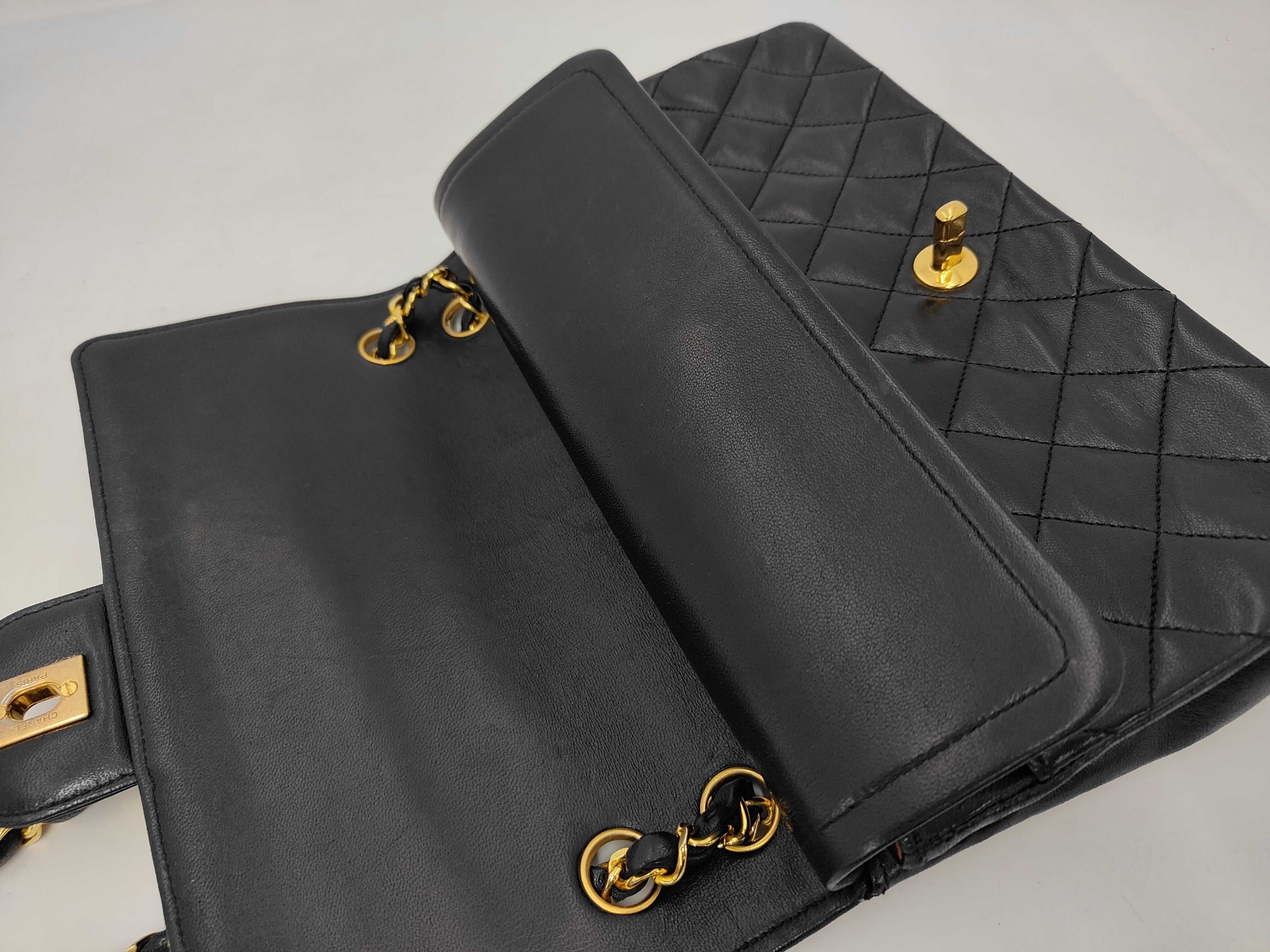 Matelassé Double Flap 25 Black Shoulder Bag — view 6