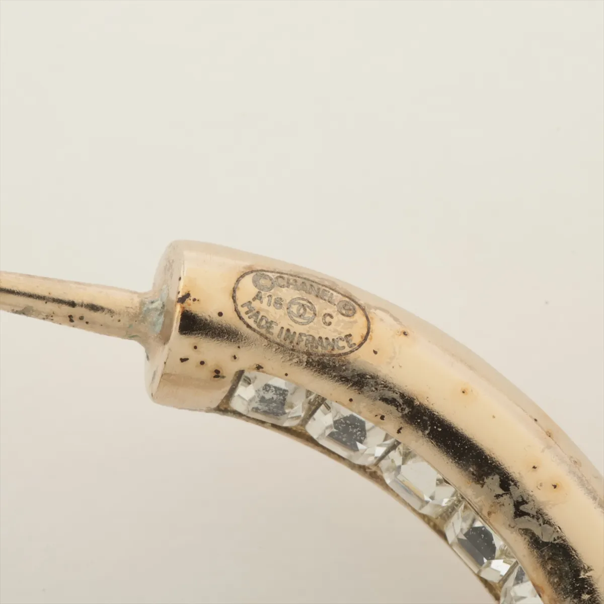 Cocomark A16C Hoop Earrings GP x Rhinestone Gold — view 5
