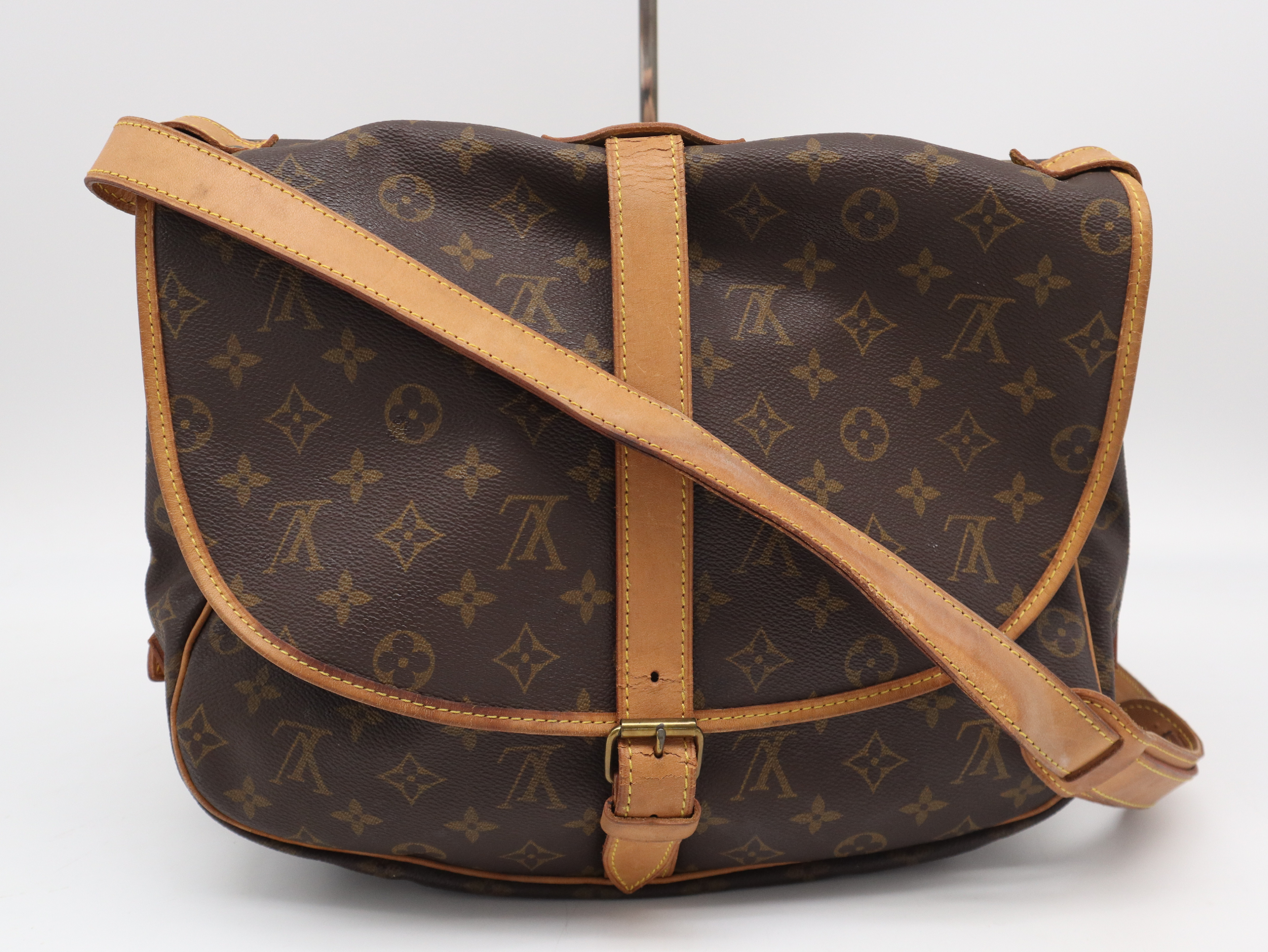 M42254 Monogram Saumur 35 Shoulder Bag