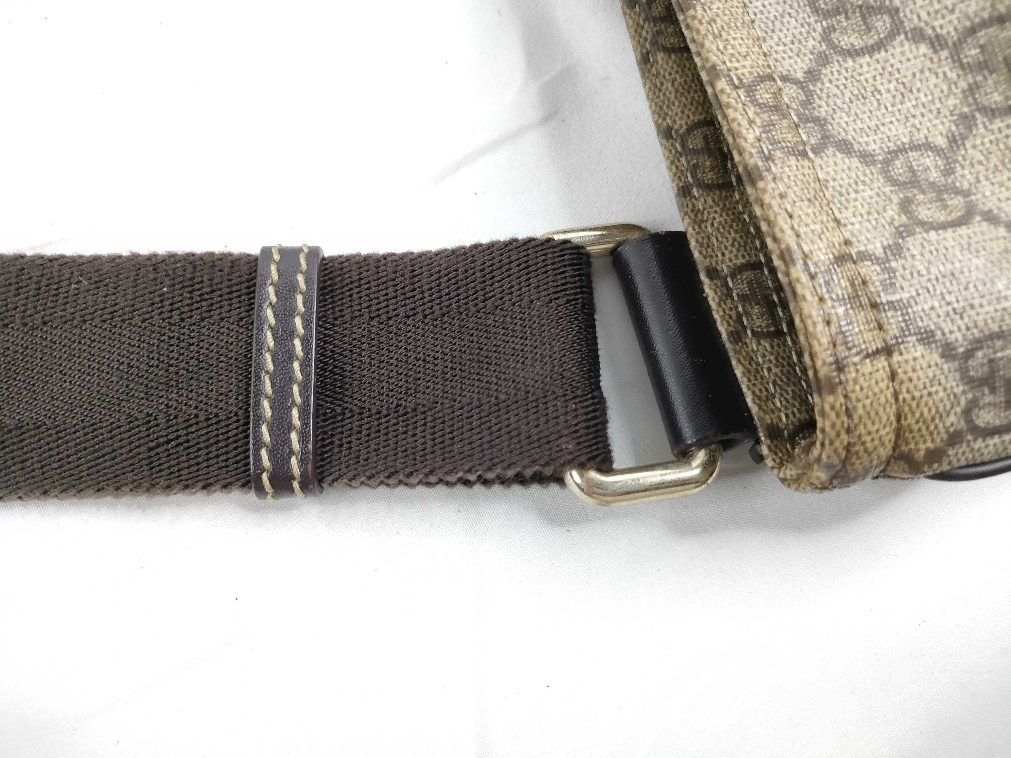 GG Supreme Canvas Shoulder Bag — view 8
