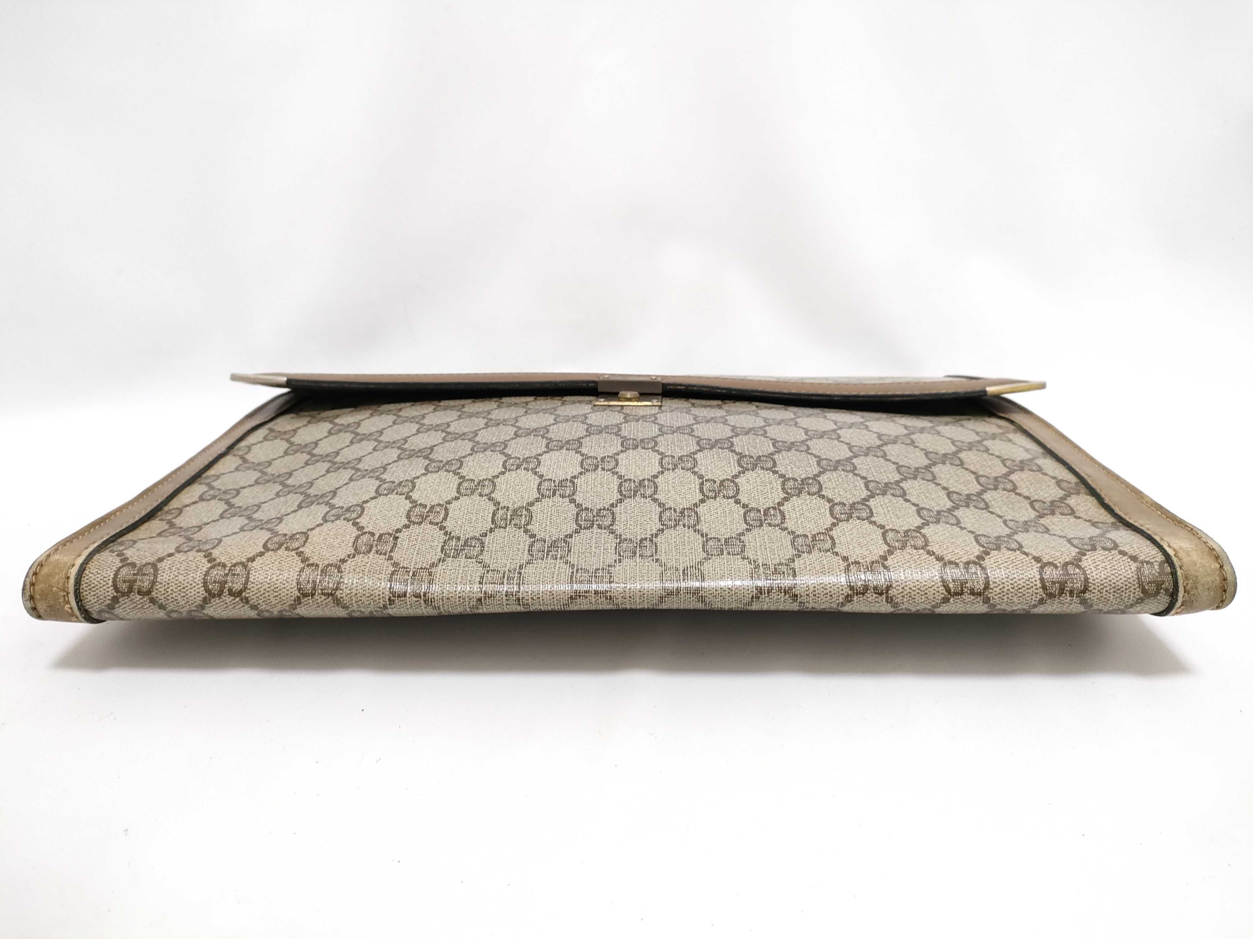 GG Supreme Clutch Bag — view 4