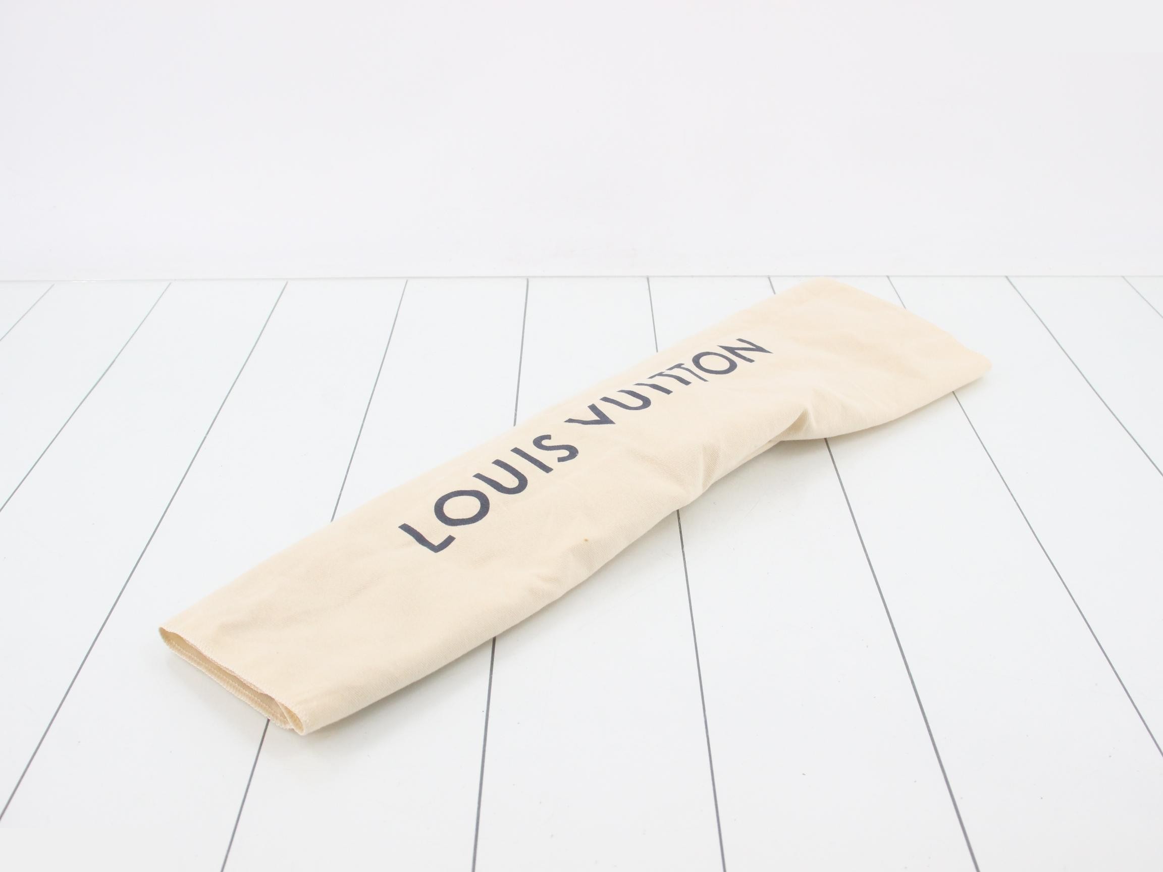 Avenue Sling Bag Body Bag — view 7