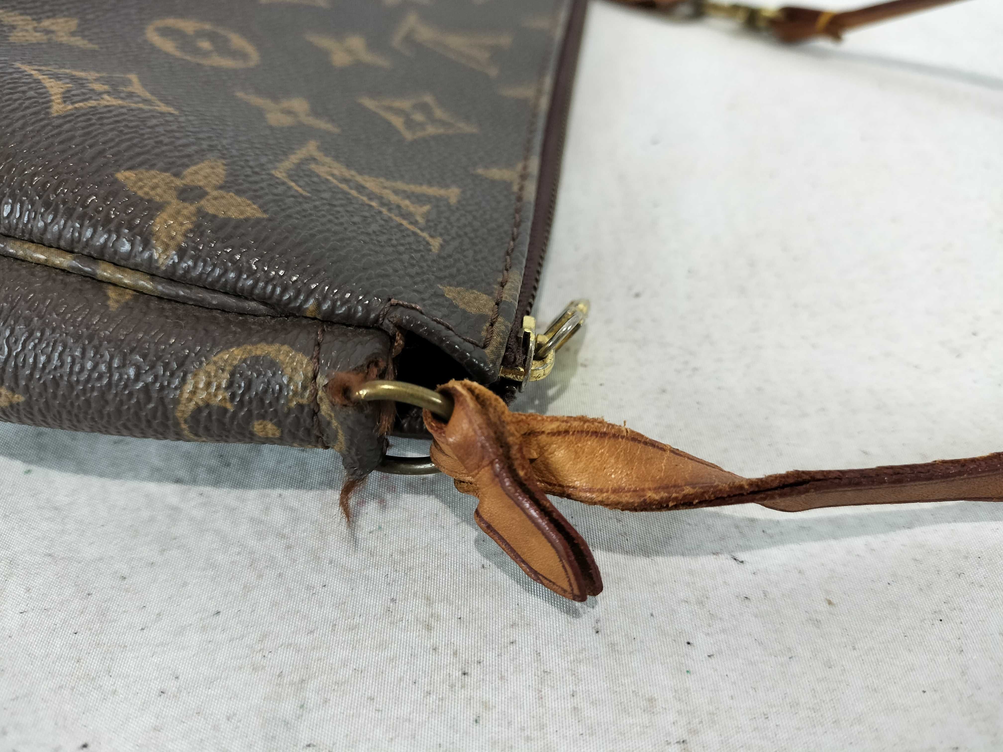 Monogram Accessoires Pouch TH0915 Handbag — view 5