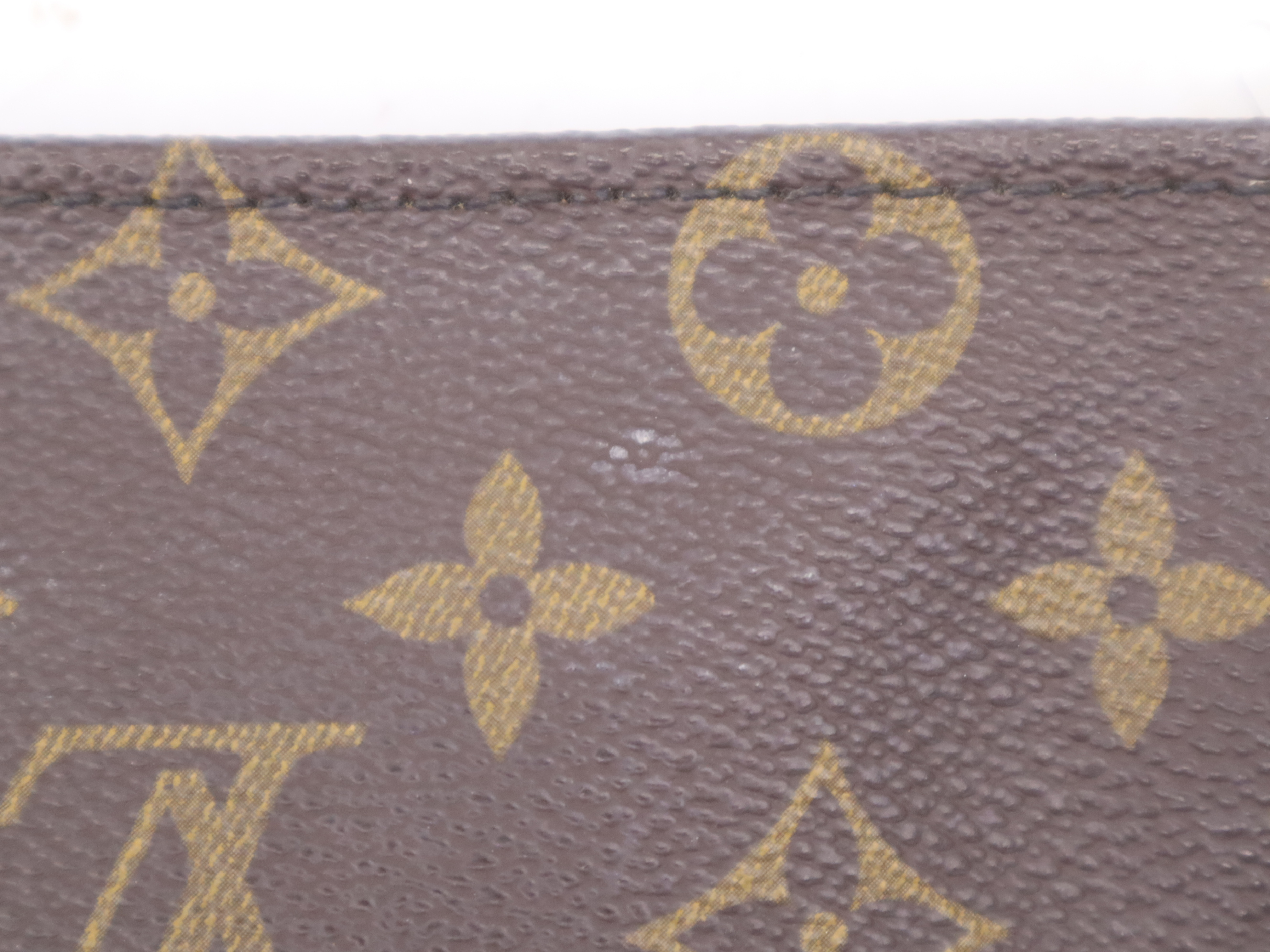 M47544 Monogram Pochette Toilette 19 Pouch — view 9
