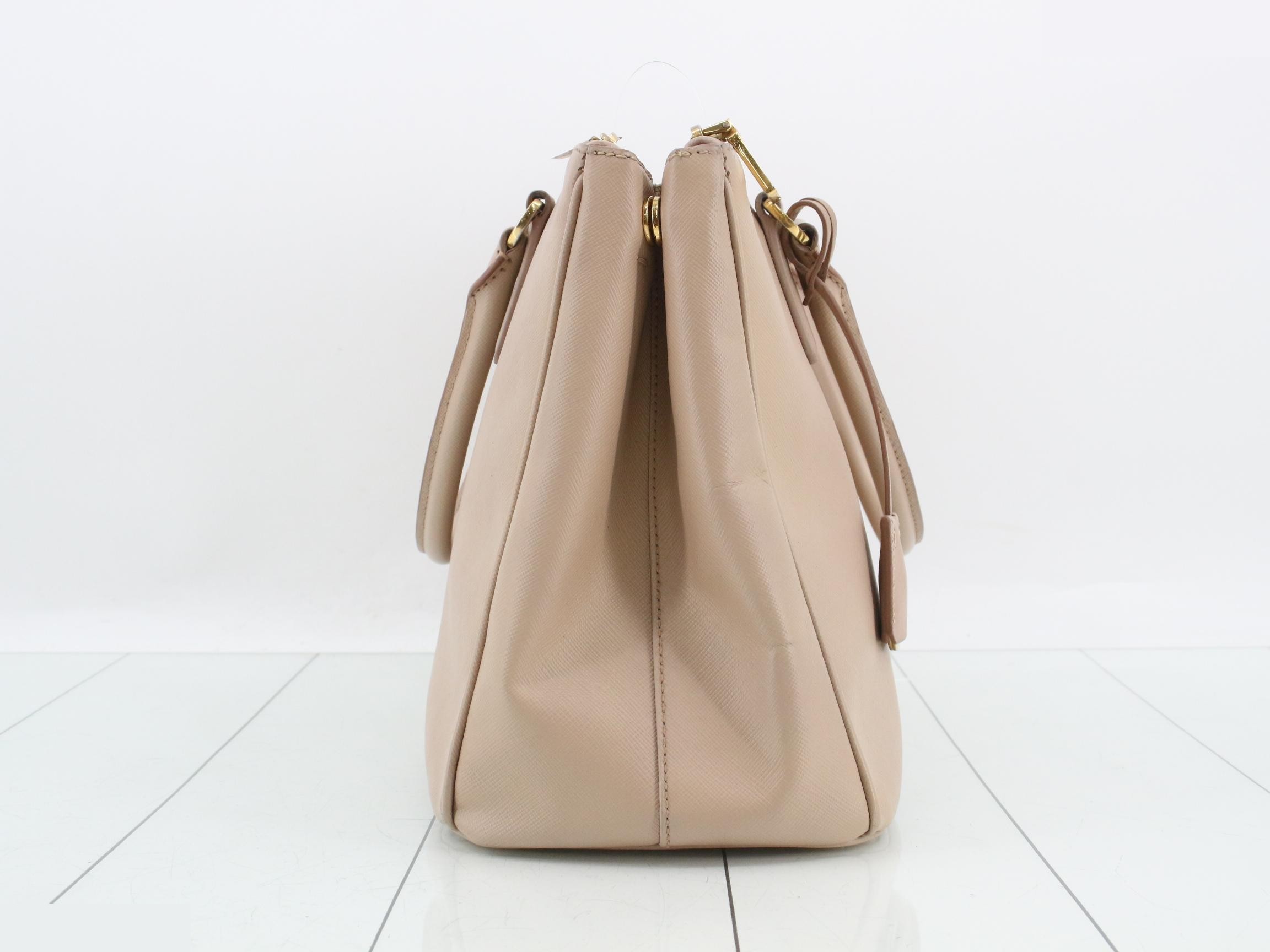 handbag — view 4