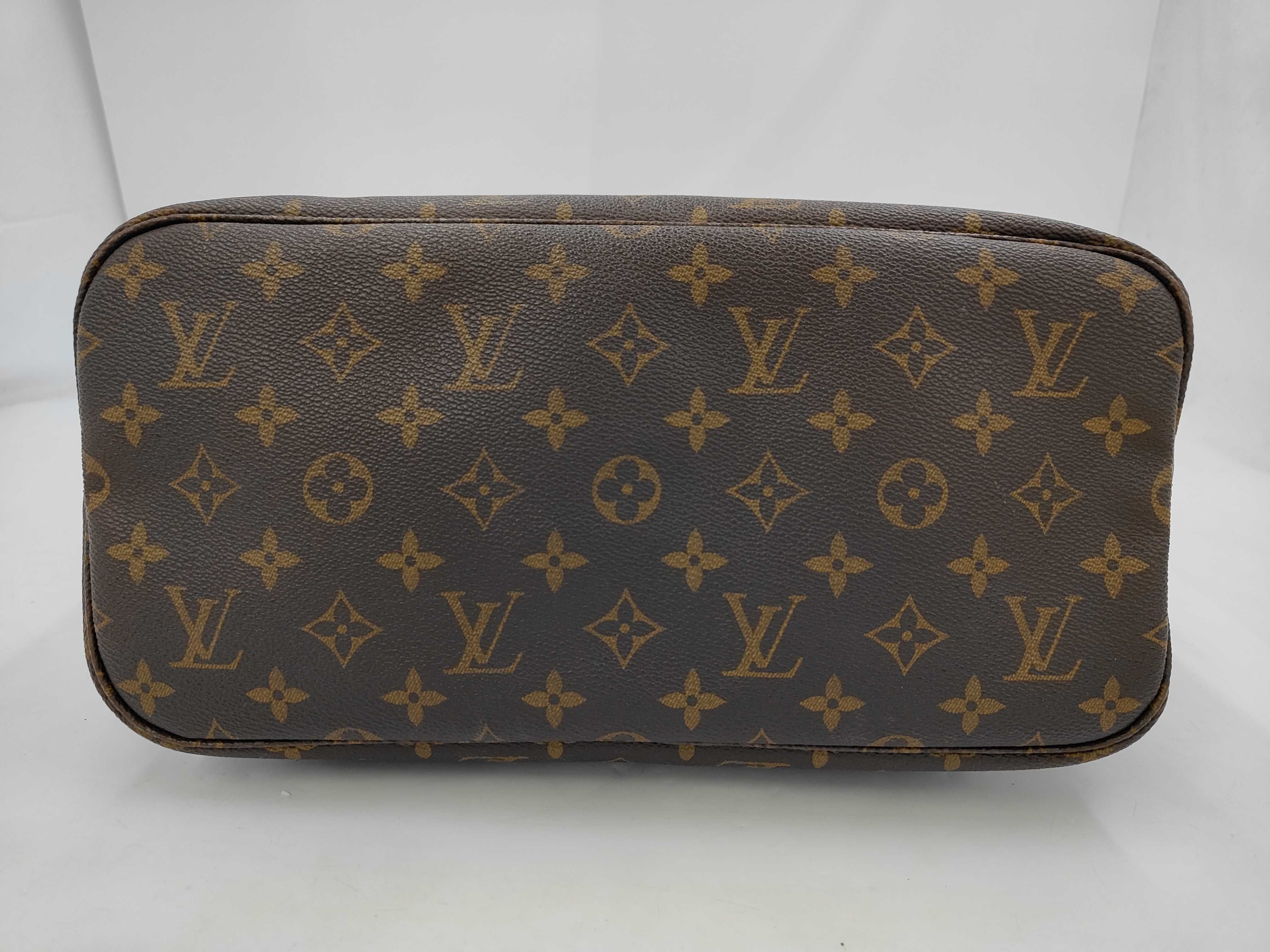 Monogram Neverfull MM Tote Bag — view 3