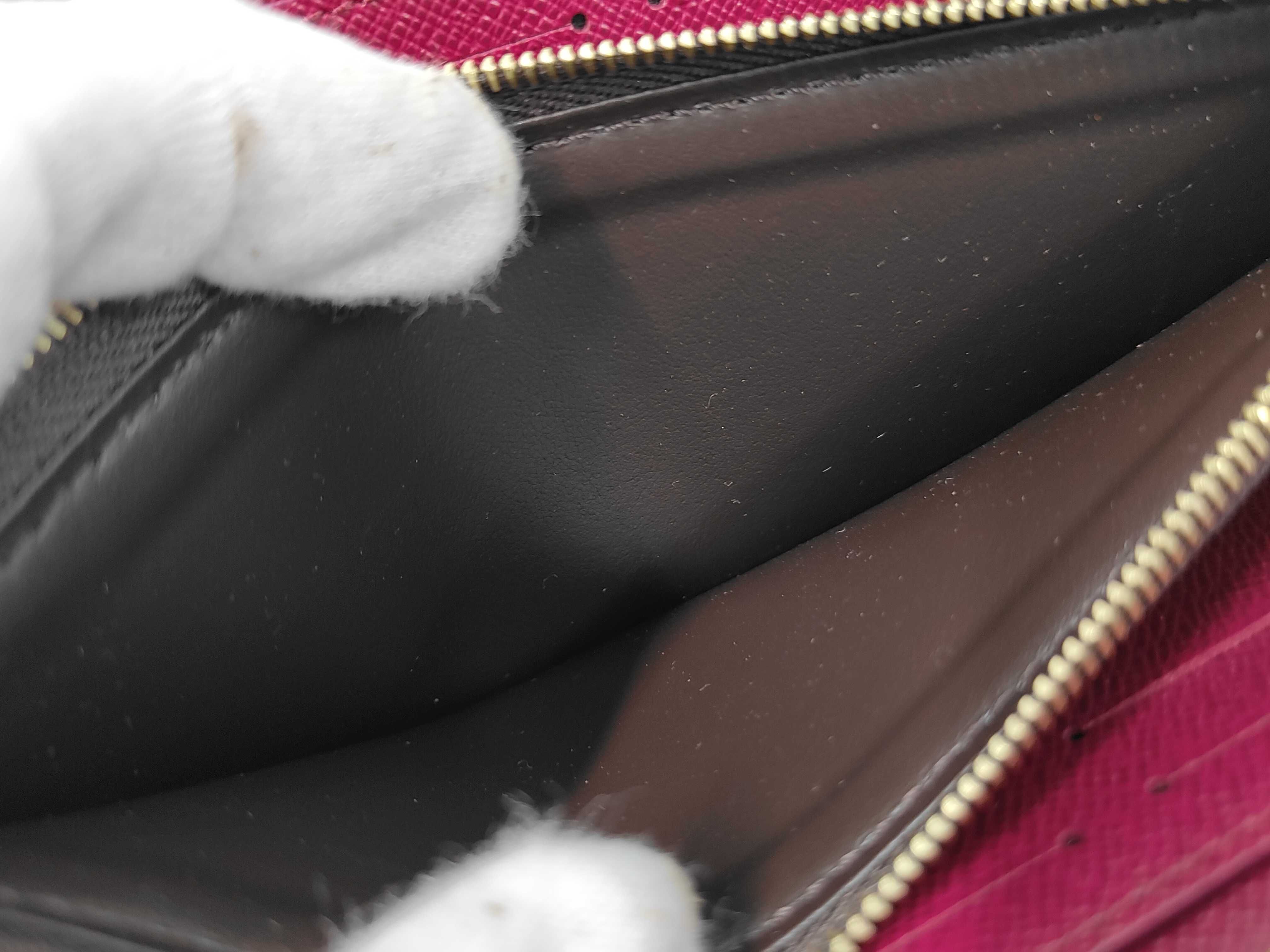 Monogram M60742 Portefeuille Clemence Fuchsia Wallet — view 13