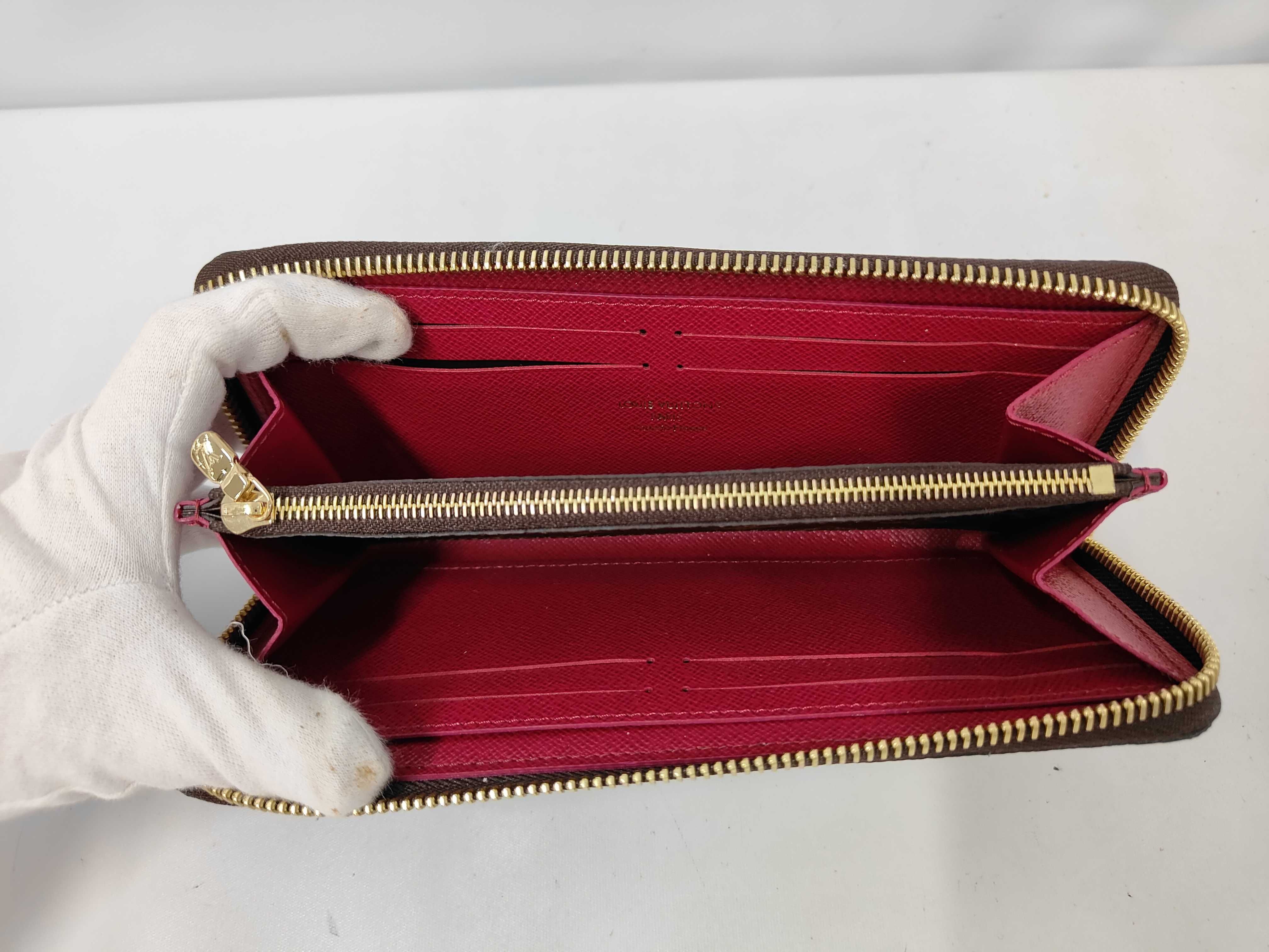 Monogram M60742 Portefeuille Clemence Fuchsia Wallet — view 8
