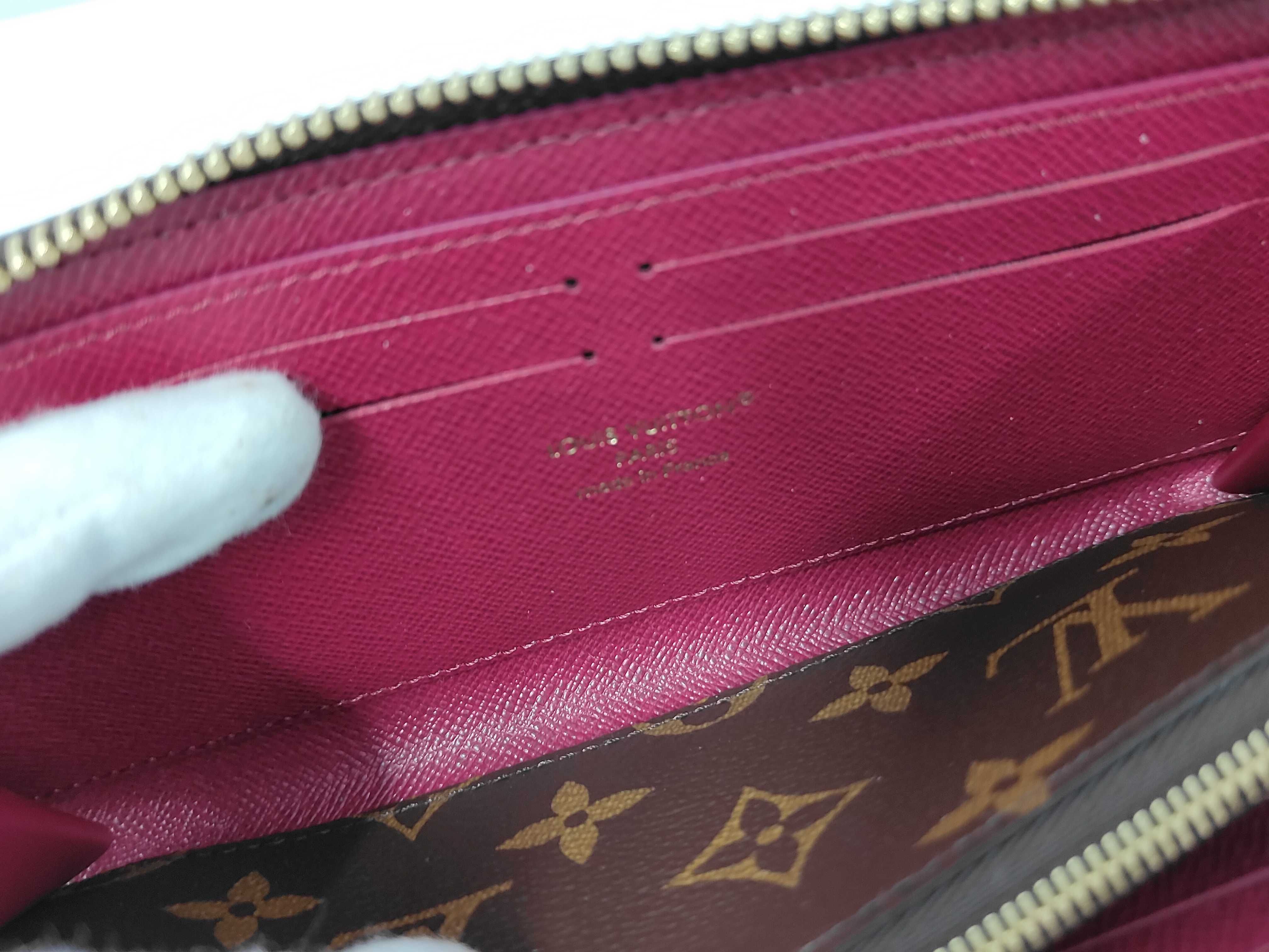 Monogram M60742 Portefeuille Clemence Fuchsia Wallet — view 10