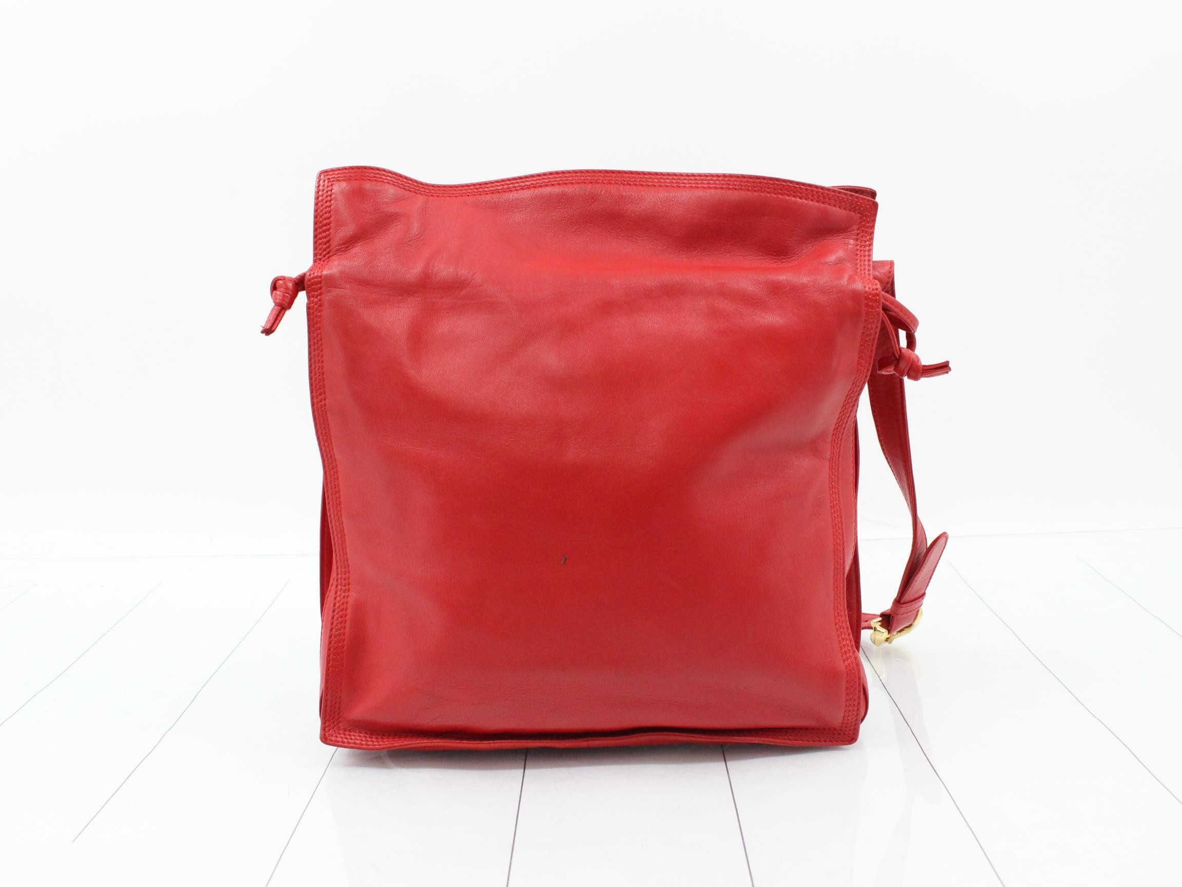 Nappa leather shoulder bag with storage bag — view 2