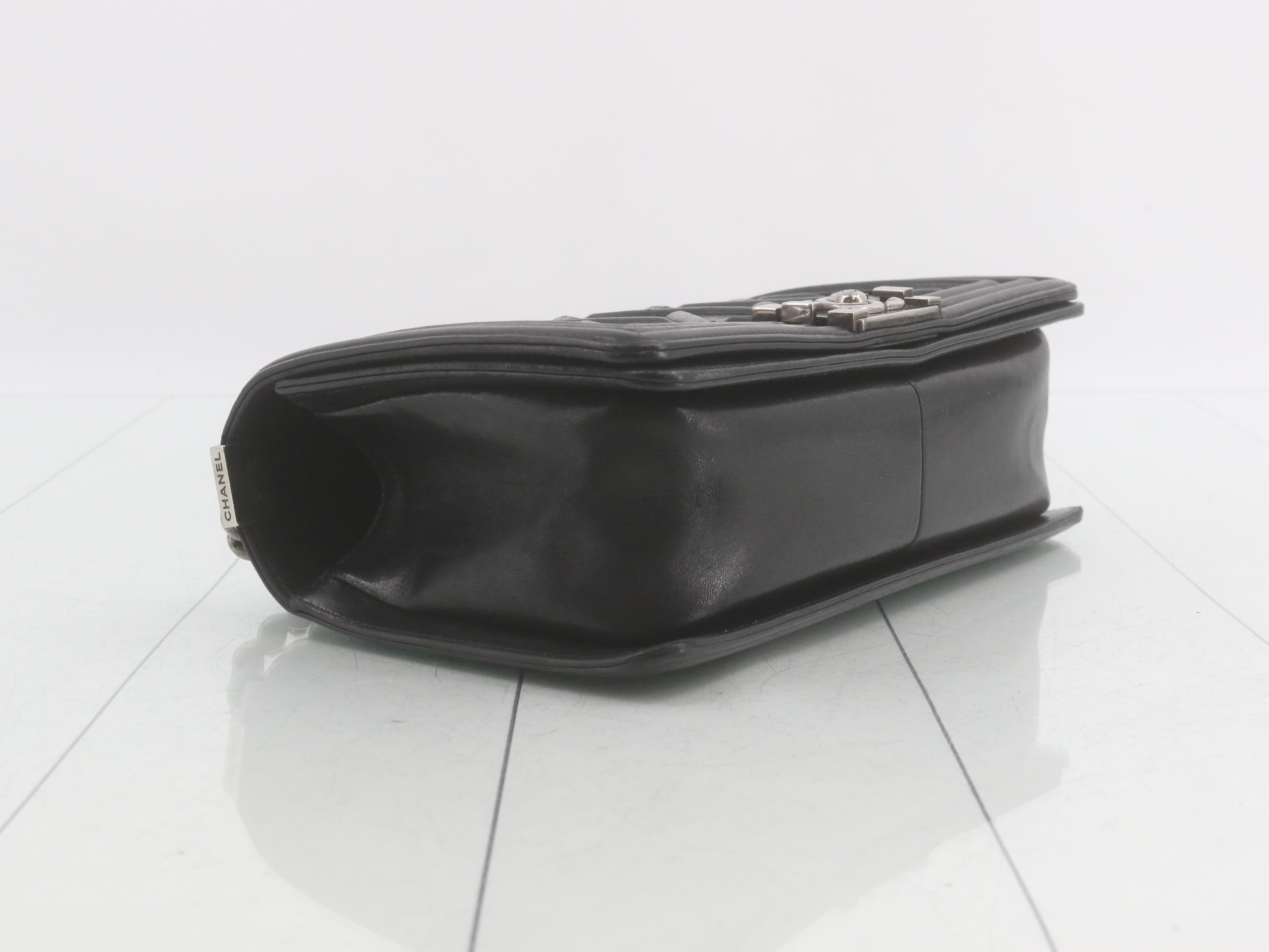 Boy Chanel Matelassé Chain Shoulder Bag — view 5