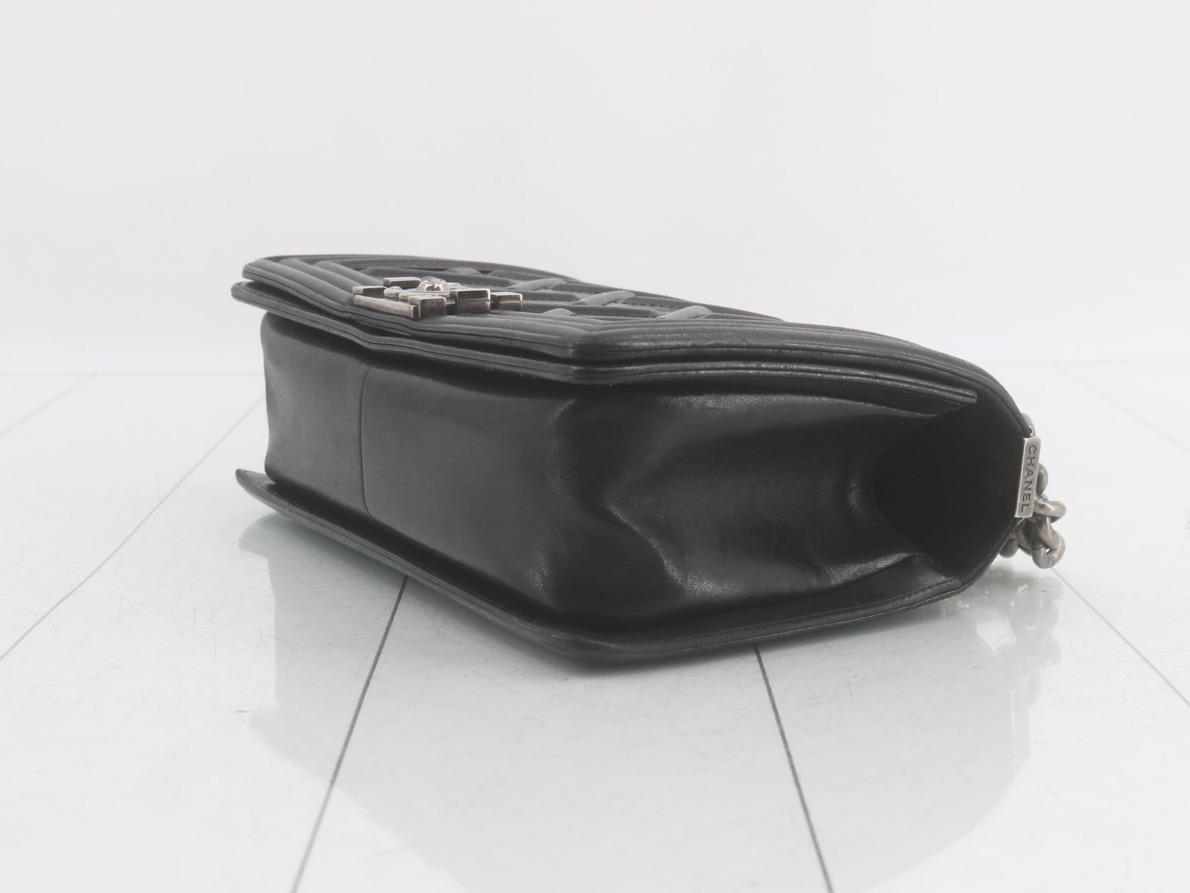 Boy Chanel Matelassé Chain Shoulder Bag — view 6