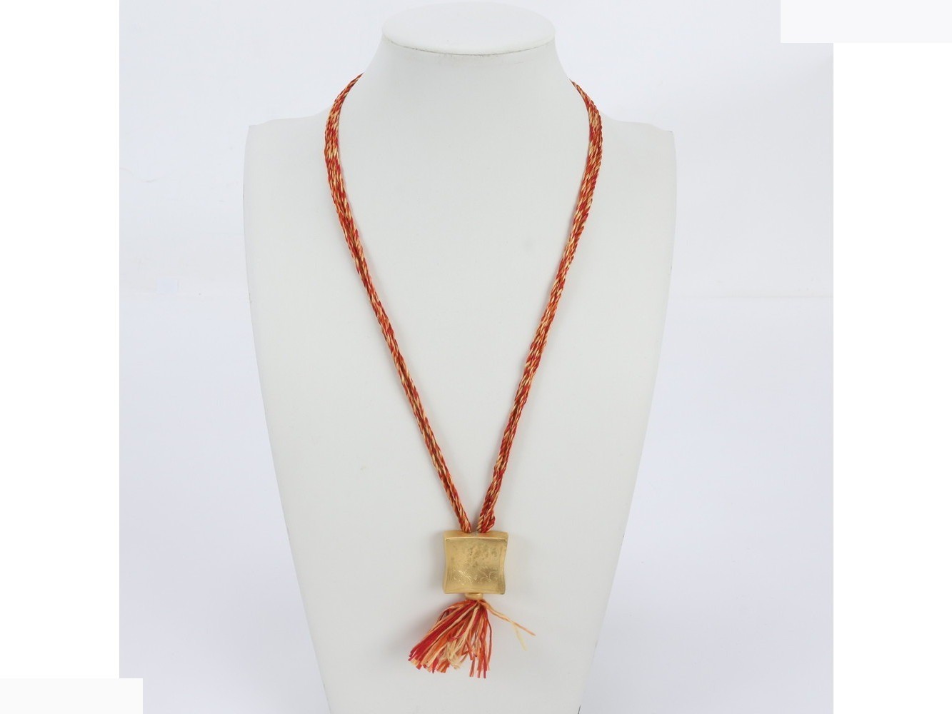Vanquatre Faubourg Necklace Pendant Accessory — view 2