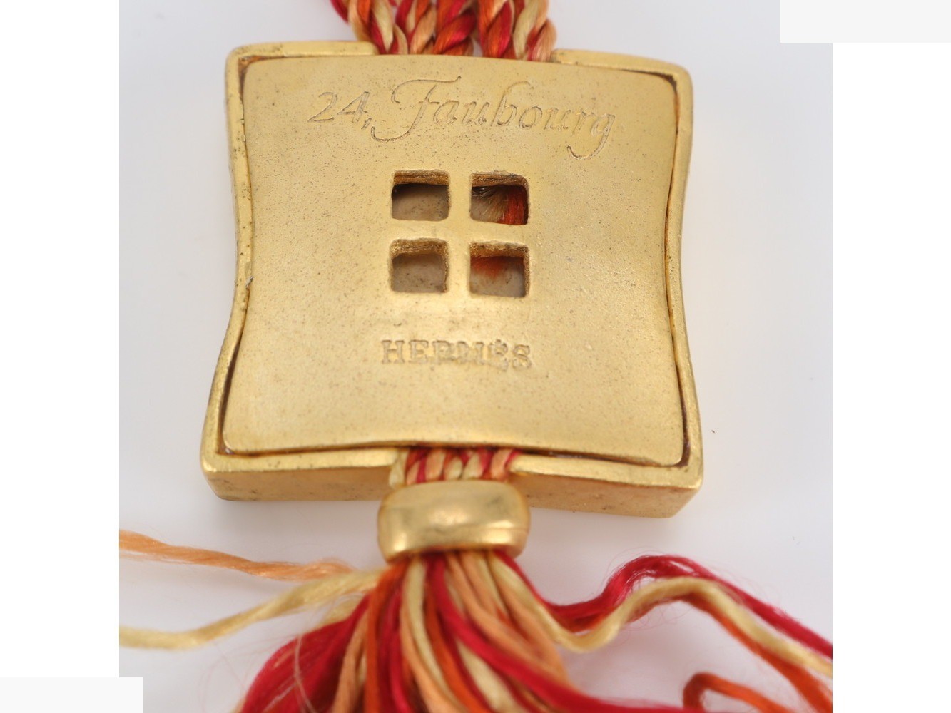 Vanquatre Faubourg Necklace Pendant Accessory — view 7