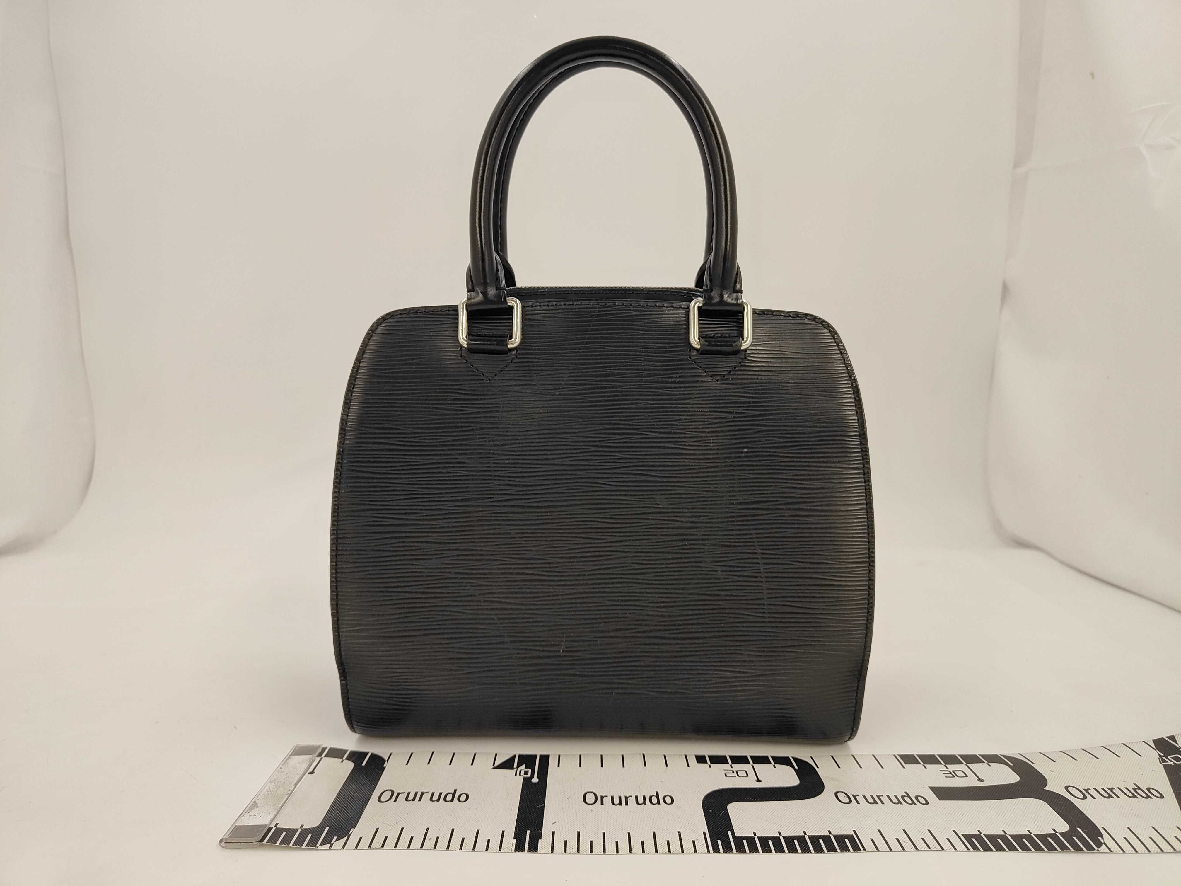 M52772 Pont Neuf Epi Handbag Black Handbag — view 2
