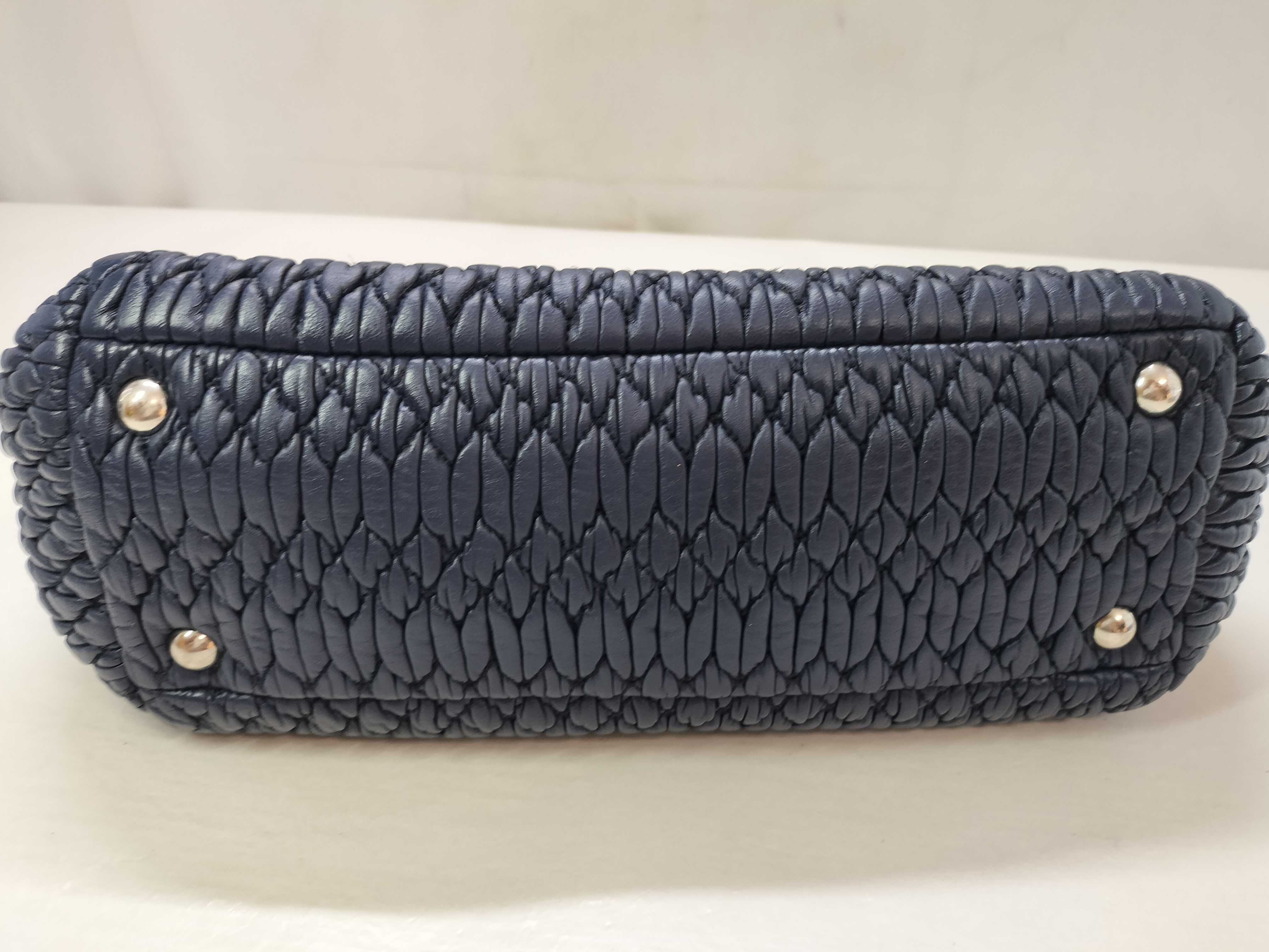 Chain Bag, Blue Handbag — view 14