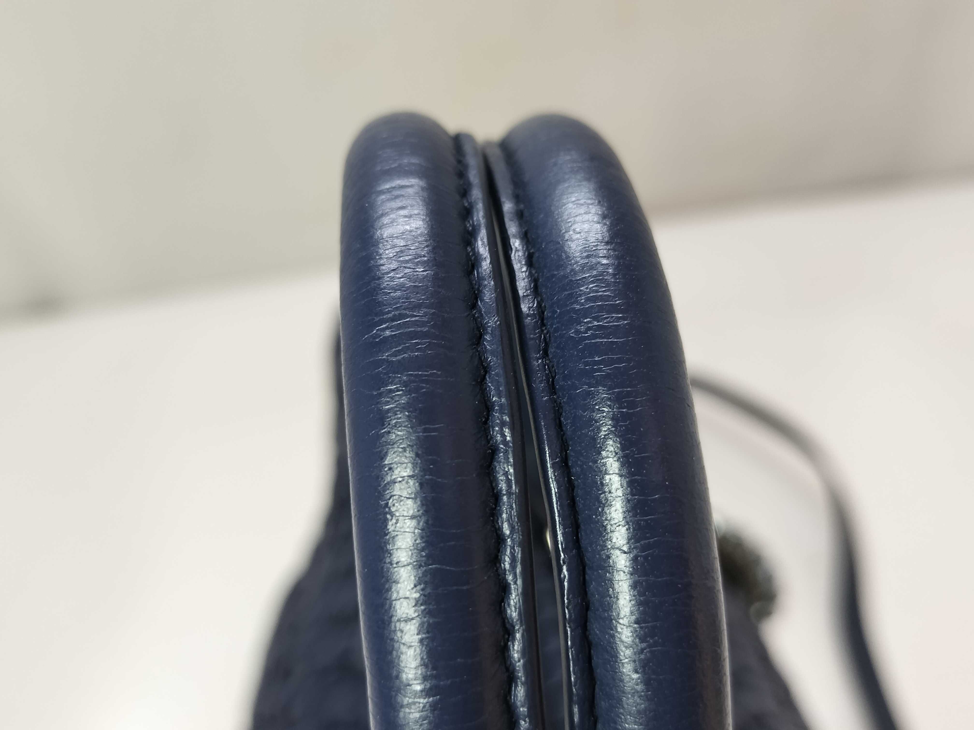 Chain Bag, Blue Handbag — view 4
