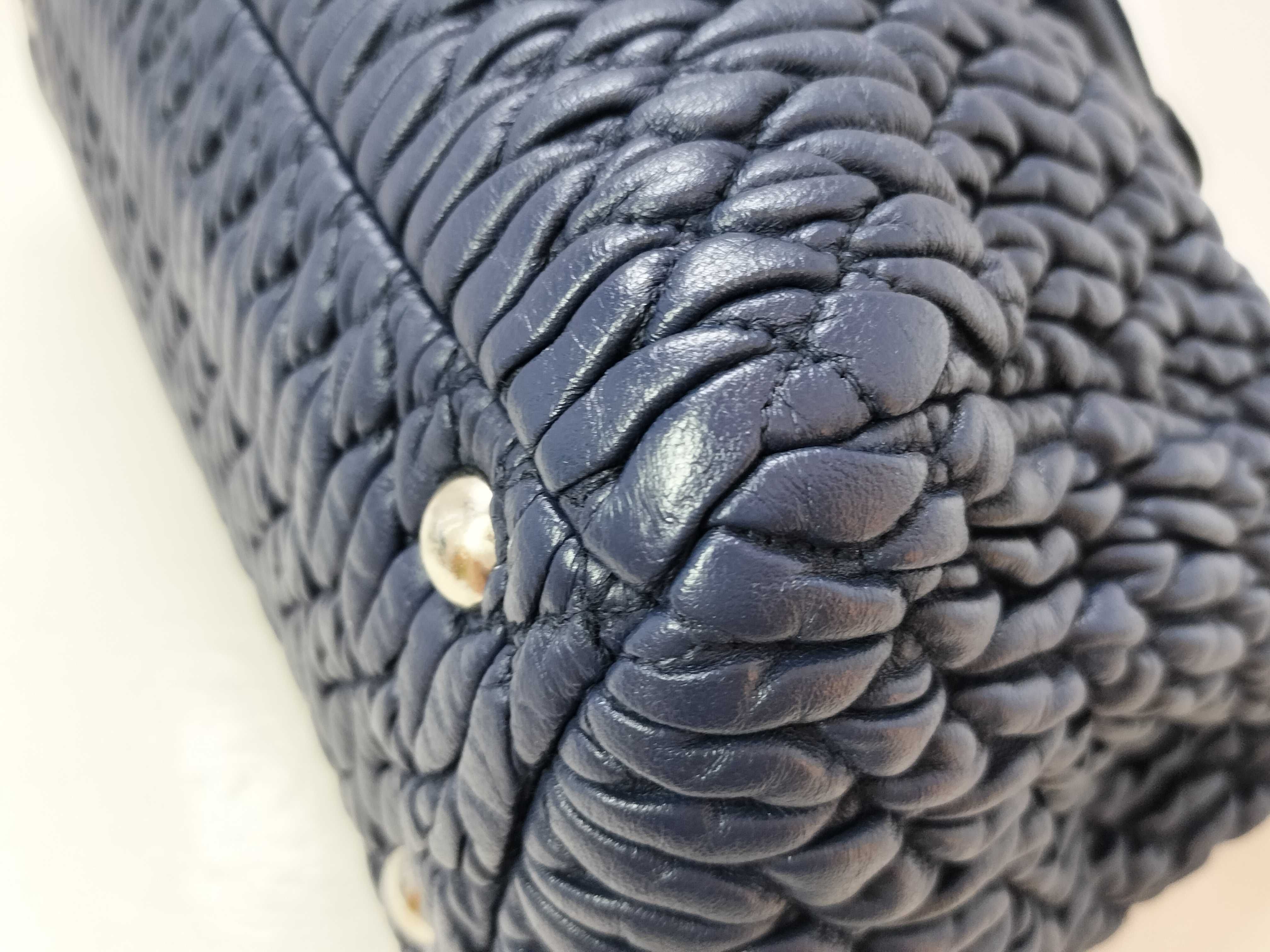 Chain Bag, Blue Handbag — view 6