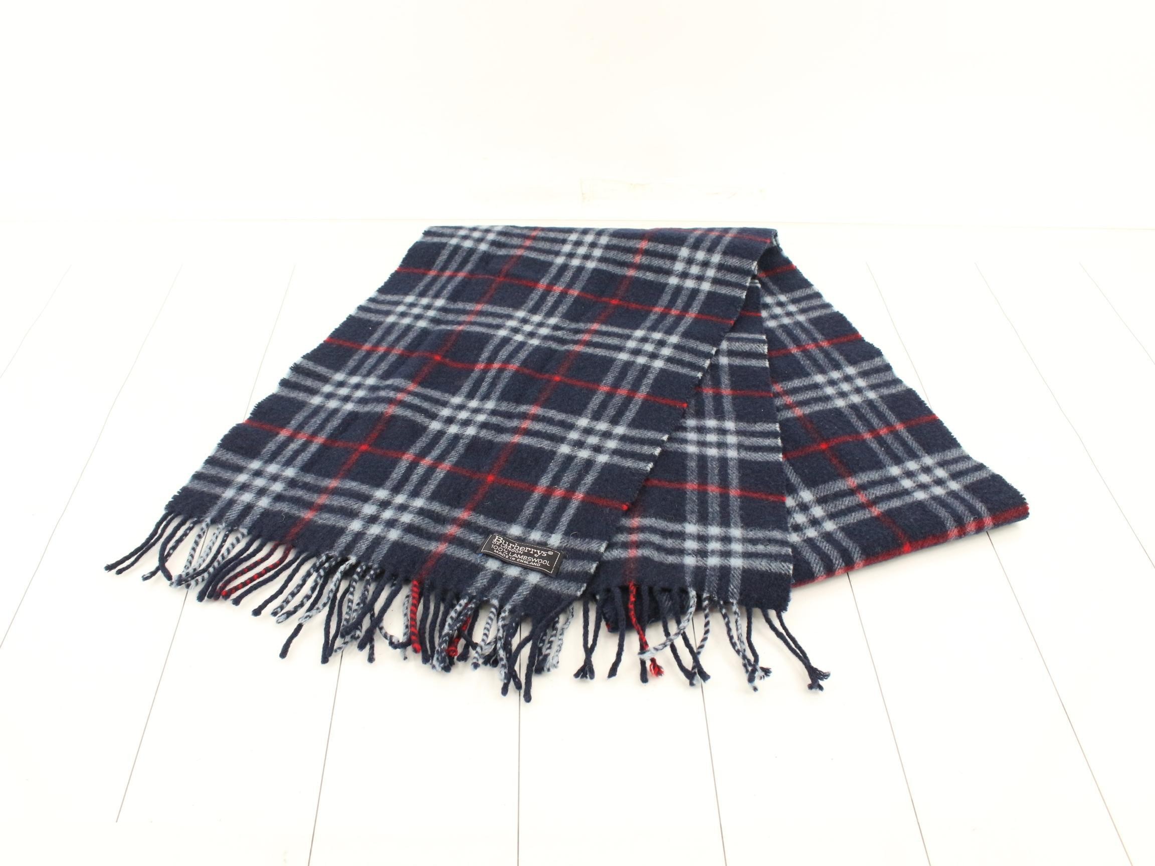 Other lines: Small items, accessories, and scarves — view 2