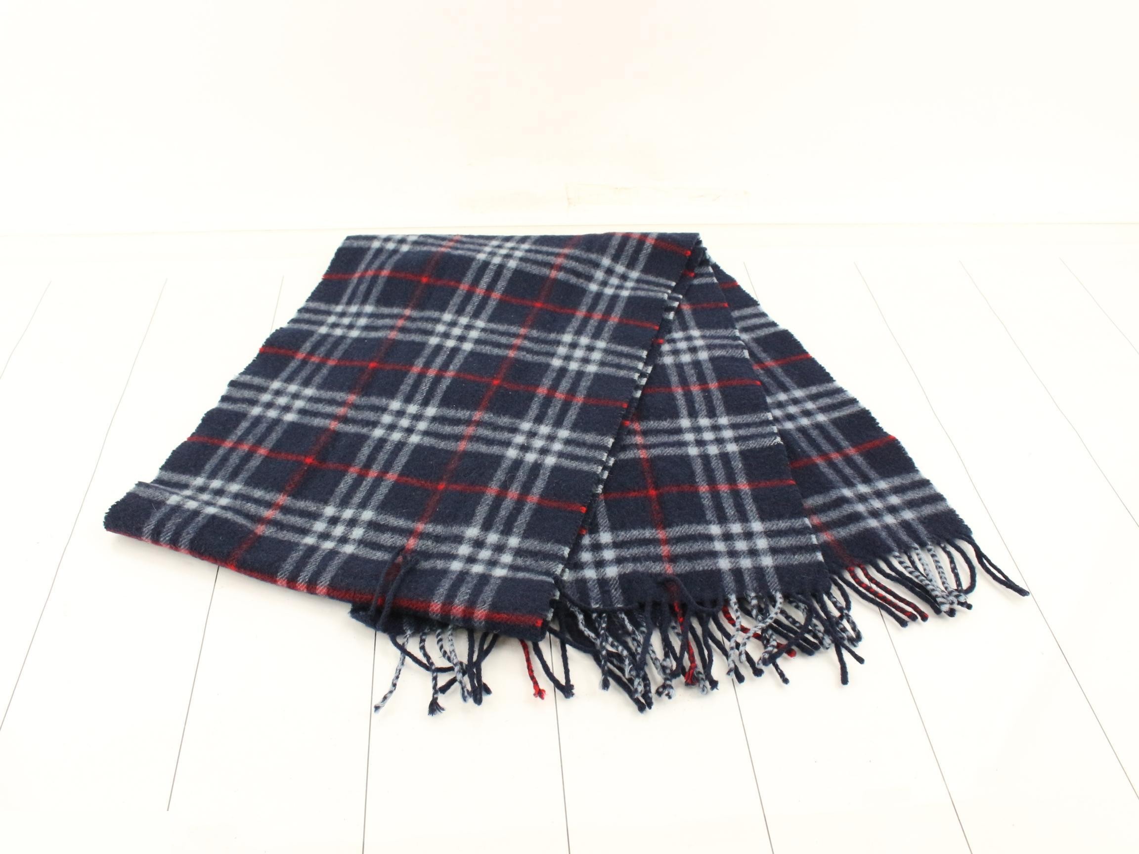 Other lines: Small items, accessories, and scarves — view 3