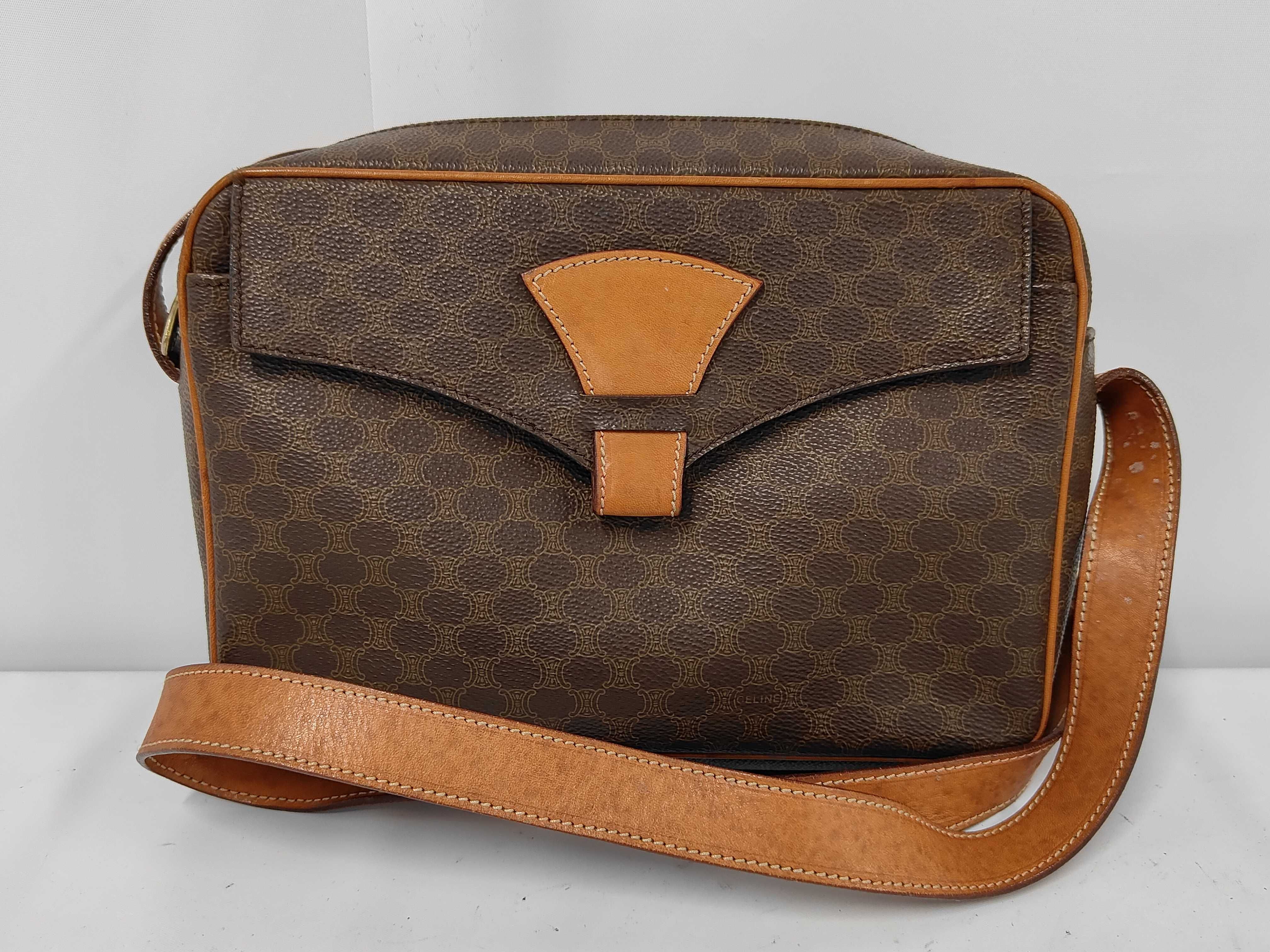 Madakam Shoulder Bag