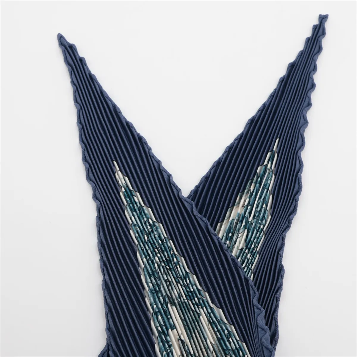 Pleated Carre L'HIVER Winter Scarf, Silk, Navy, — view 2