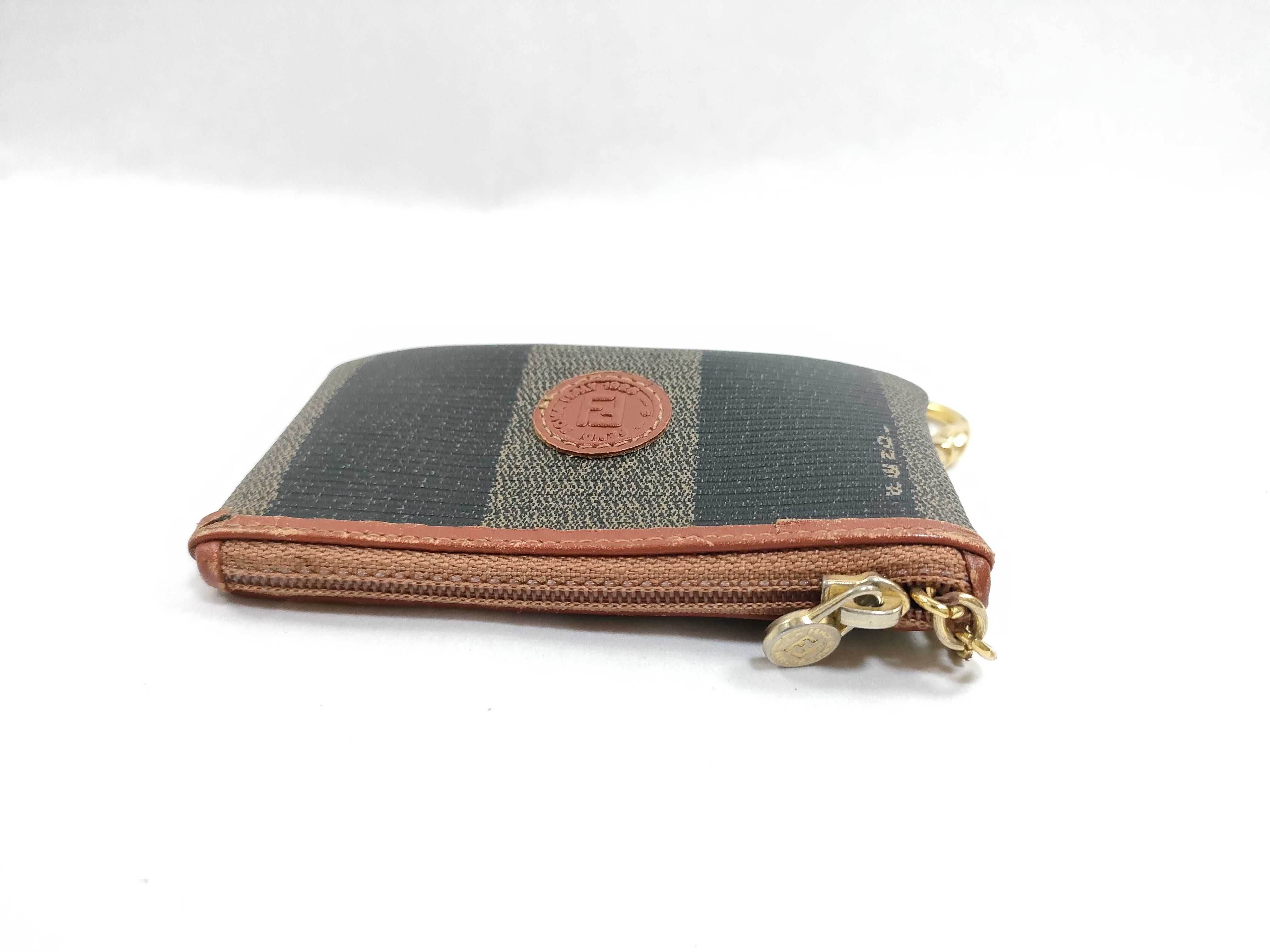 coin case — view 6