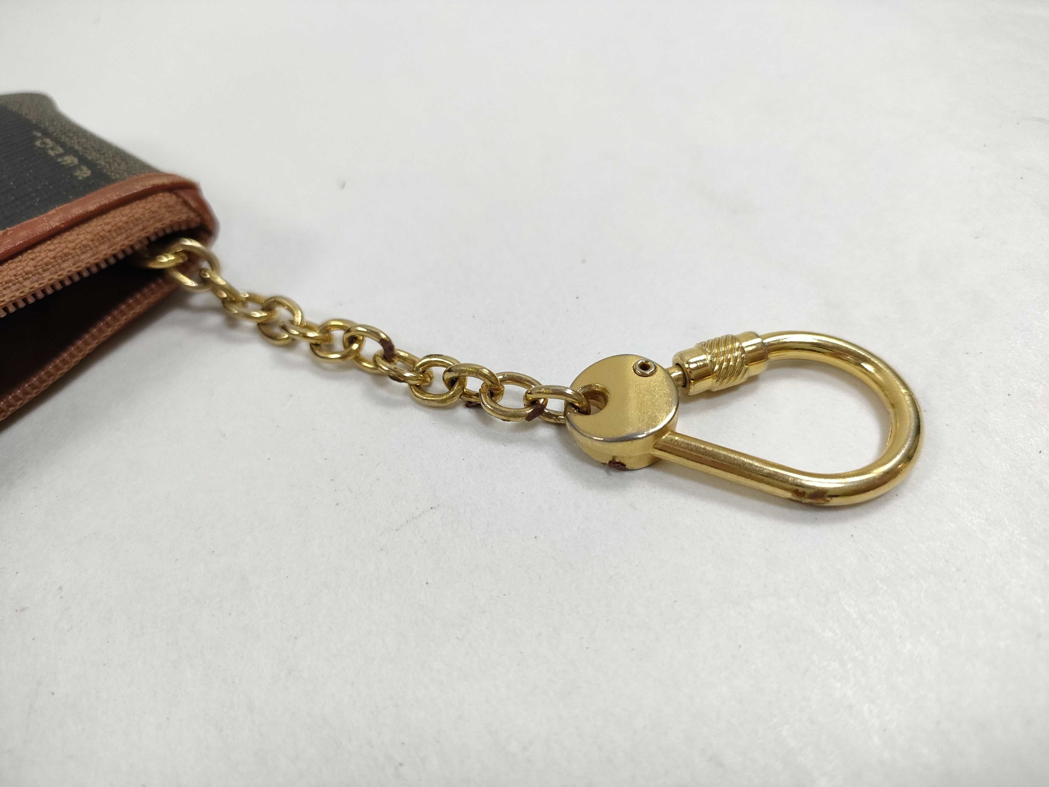 coin case — view 9