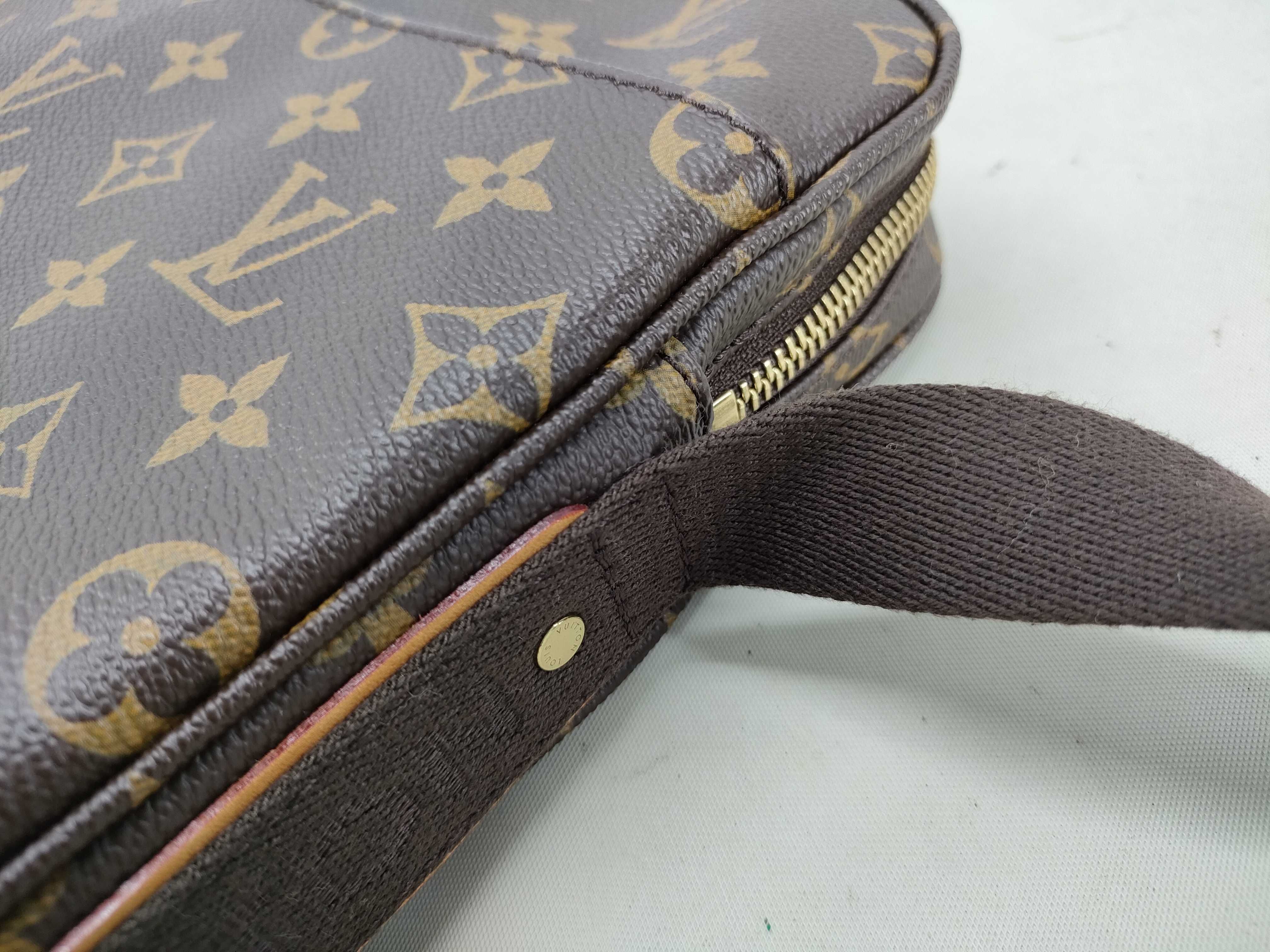 Monogram Louis Vuitton Monogram Trotta Beaucoup M97037 Shoulder Bag — view 6