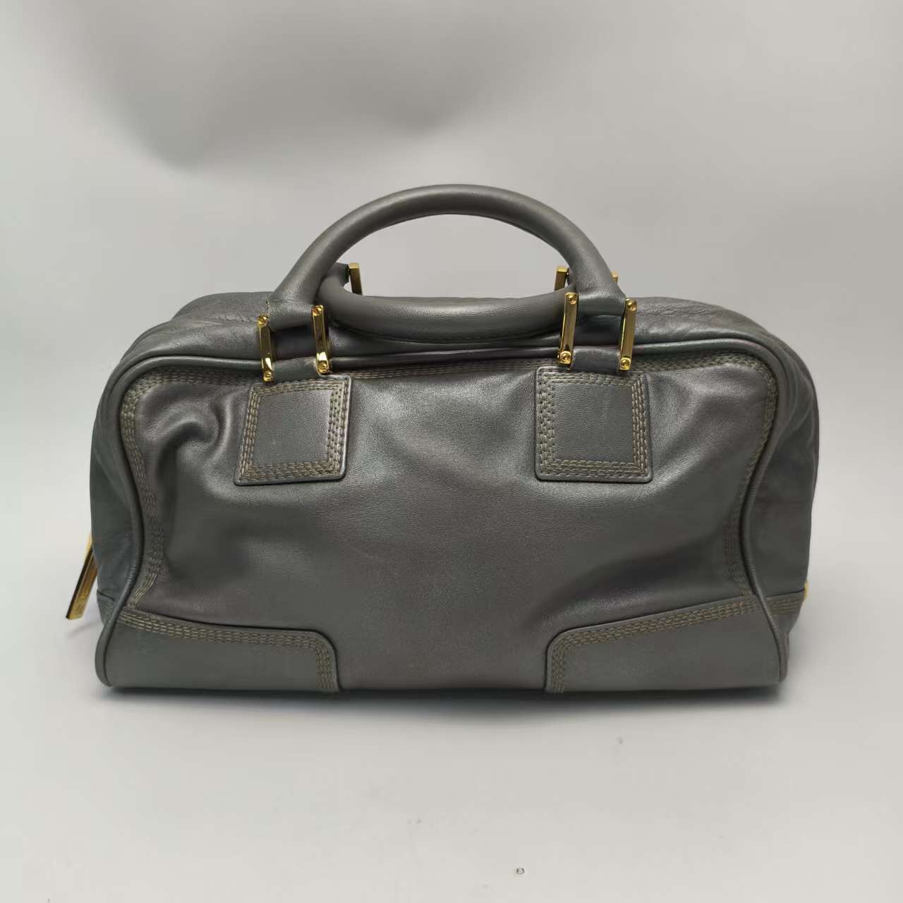 【*Shipped from: China*】LOEWE Leather Handbag — view 3