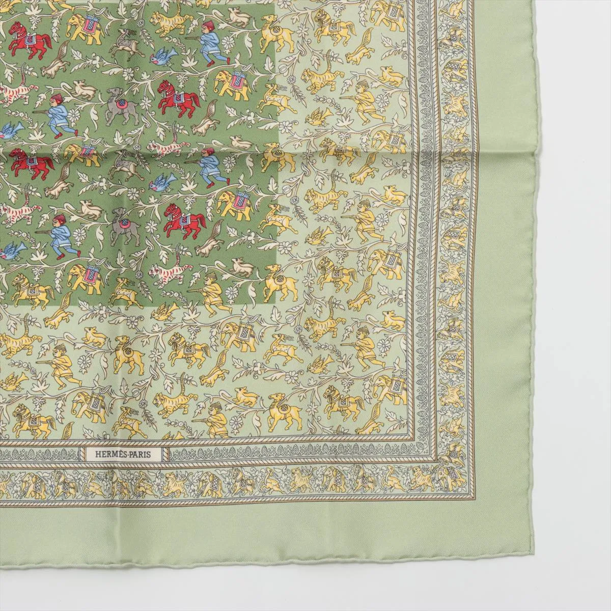 Carre 45 CHASSE EN INDE (Hunting in India) Silk Scarf, Green. Shows signs of wear, — view 4