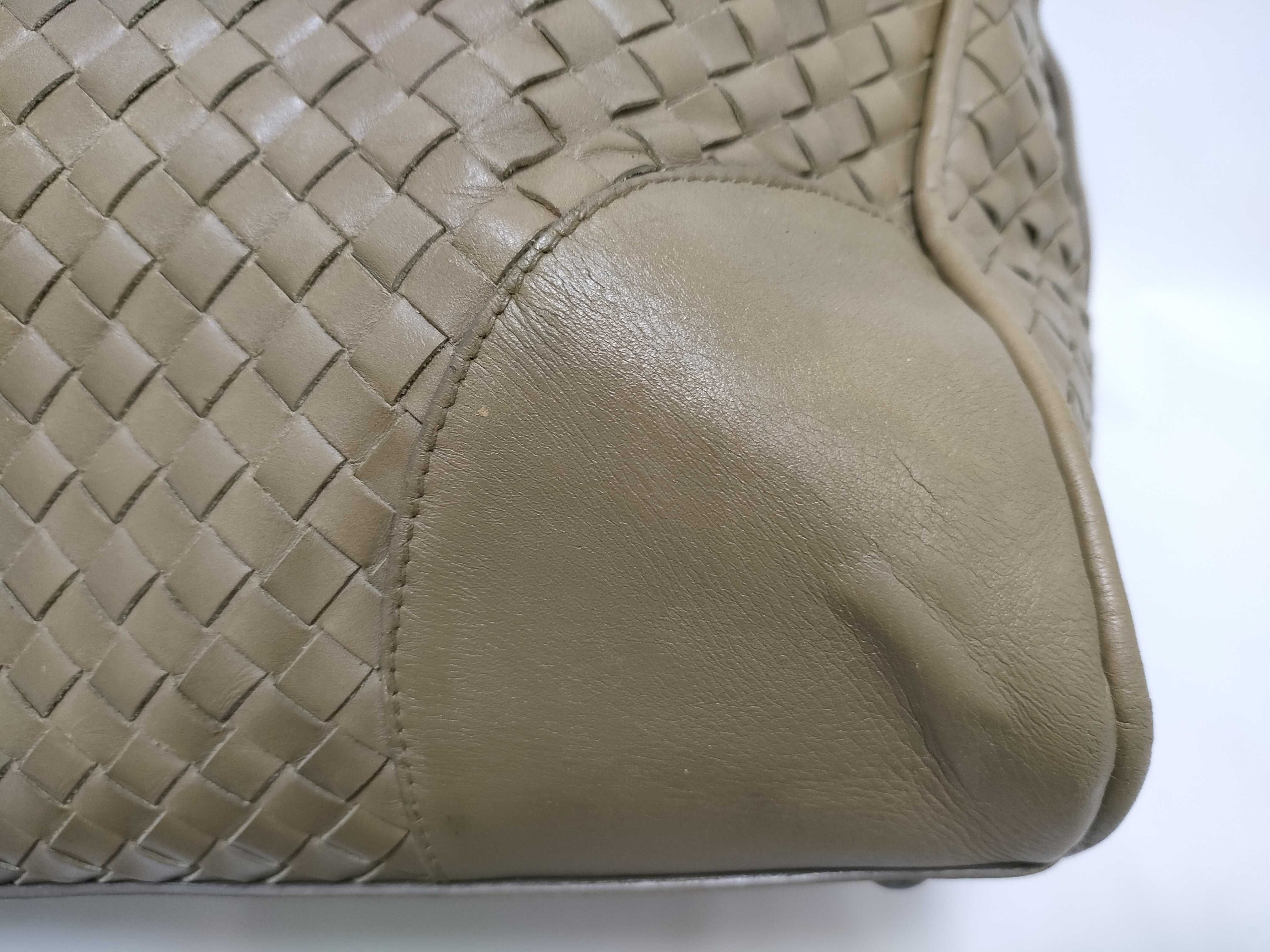 Intrecciato Bottega Veneta Boston Intrecciato Boston Bag — view 15