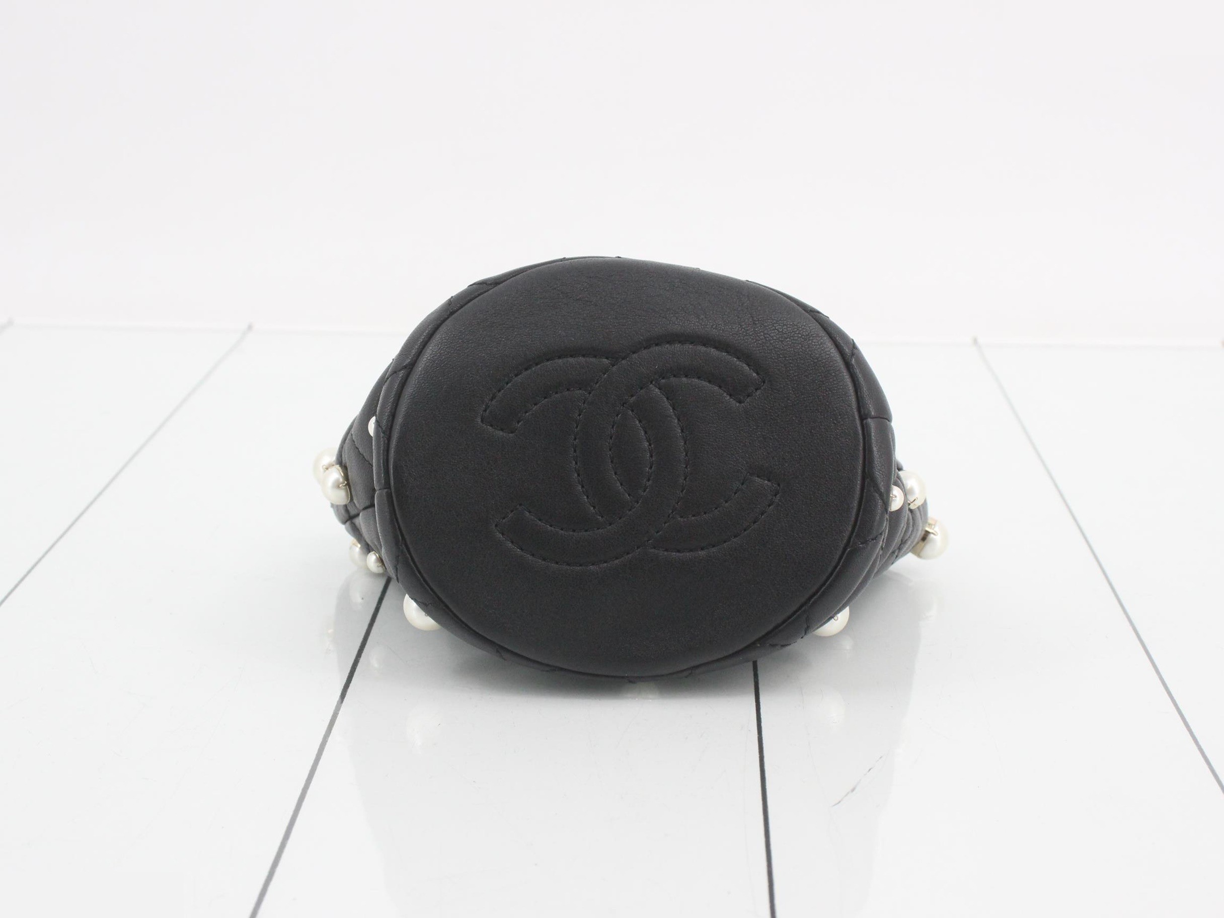 Matelassé Leather Pearl Chain Semi-Shoulder Bag — view 3