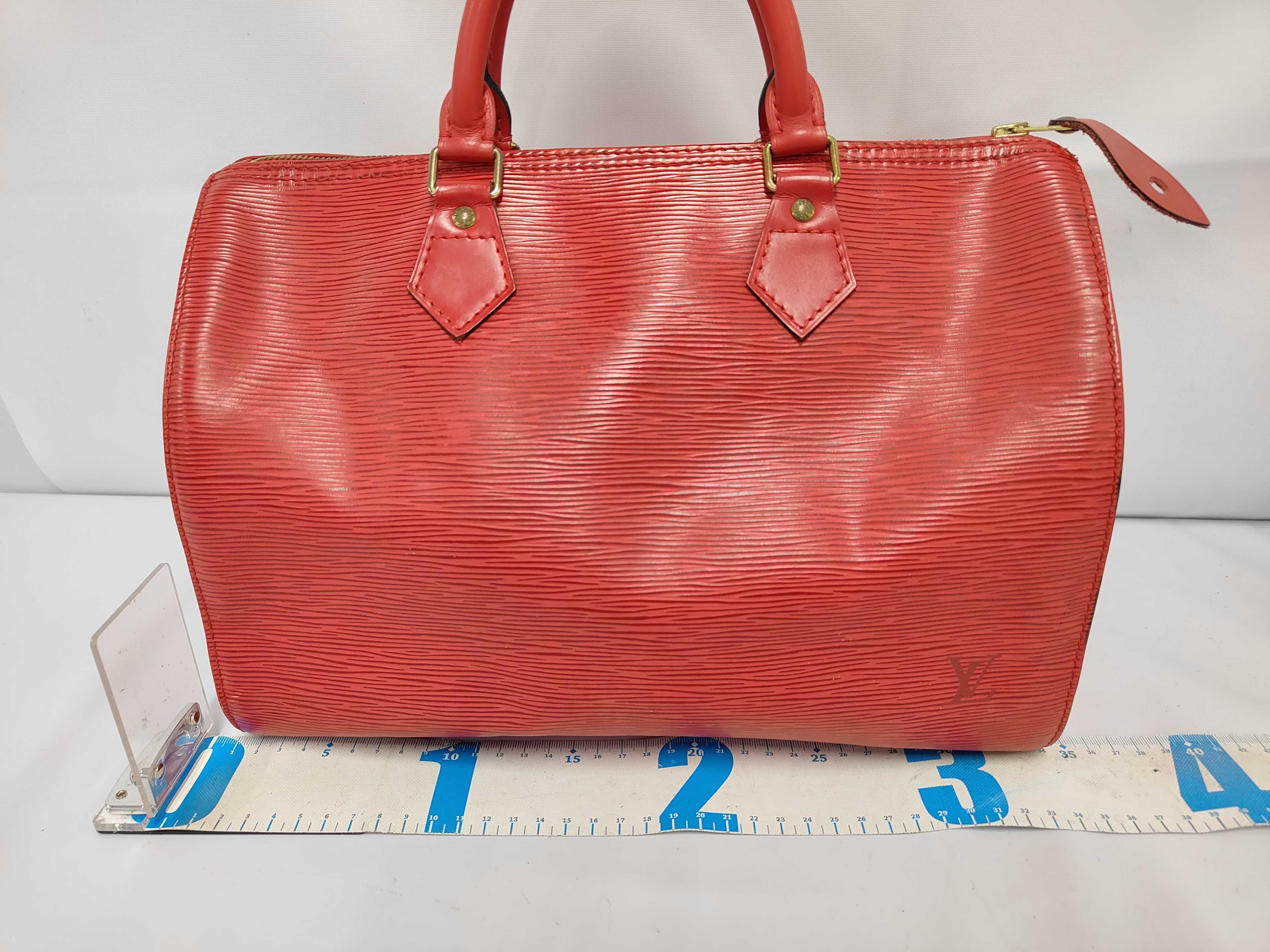 LV Epi Red Speedy Bag — view 2