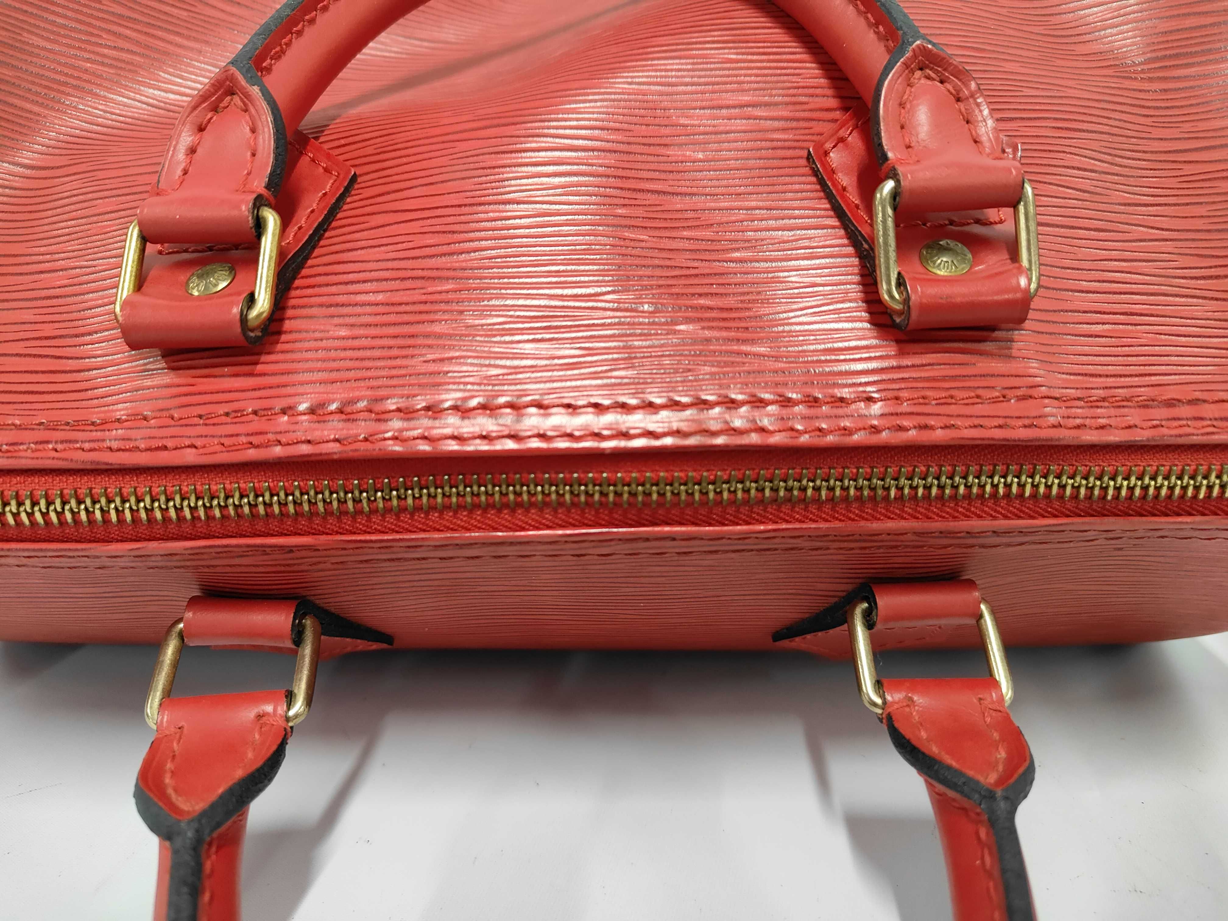LV Epi Red Speedy Bag — view 8