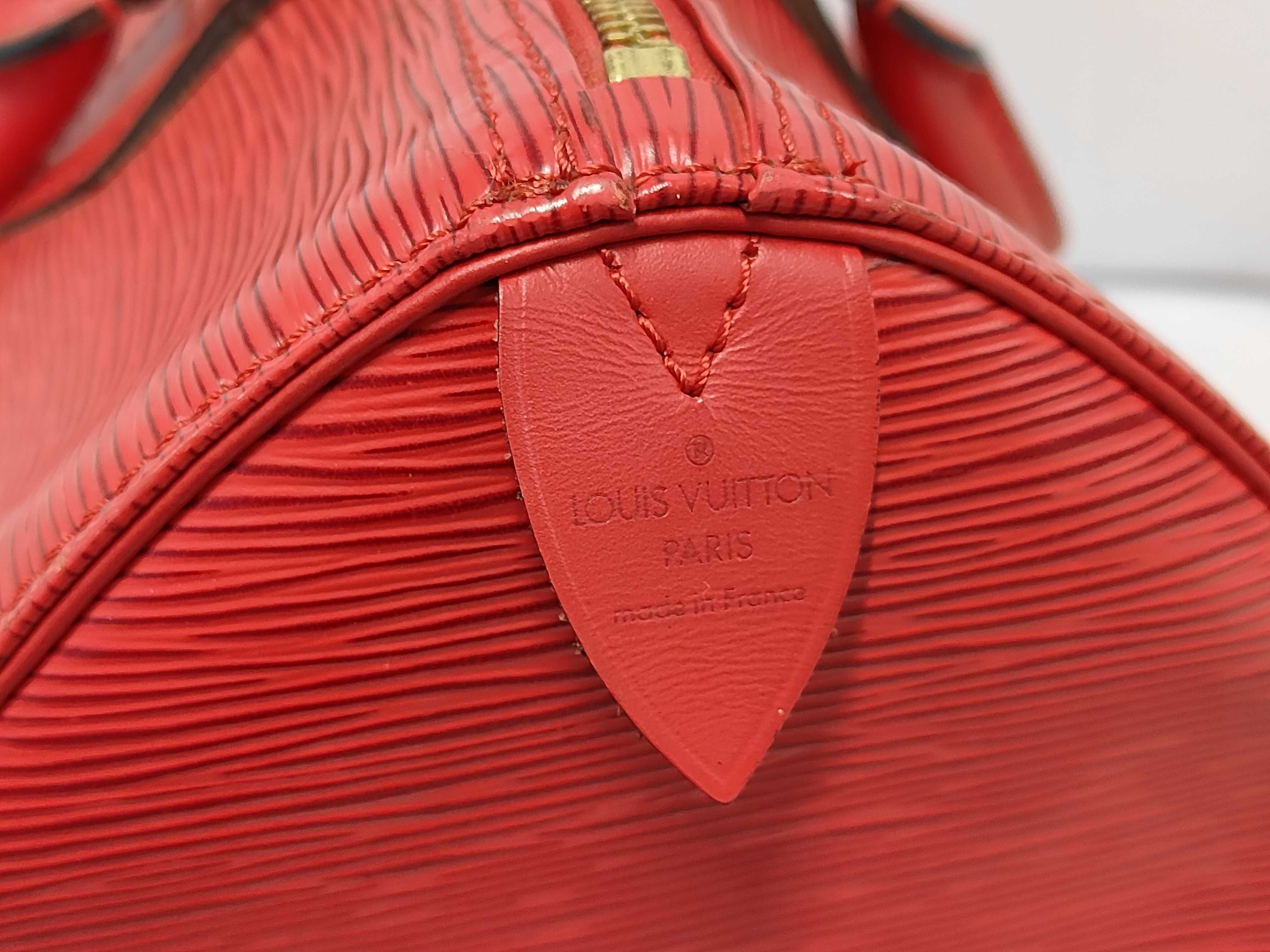 LV Epi Red Speedy Bag — view 9