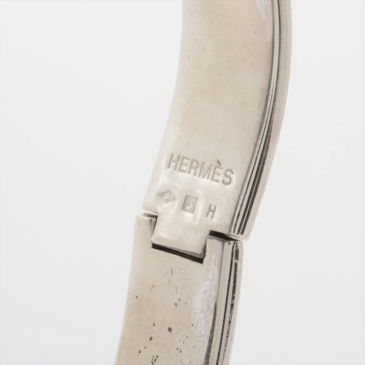 Click H Fan Bangle, Metal, Silver x Pink. — view 6