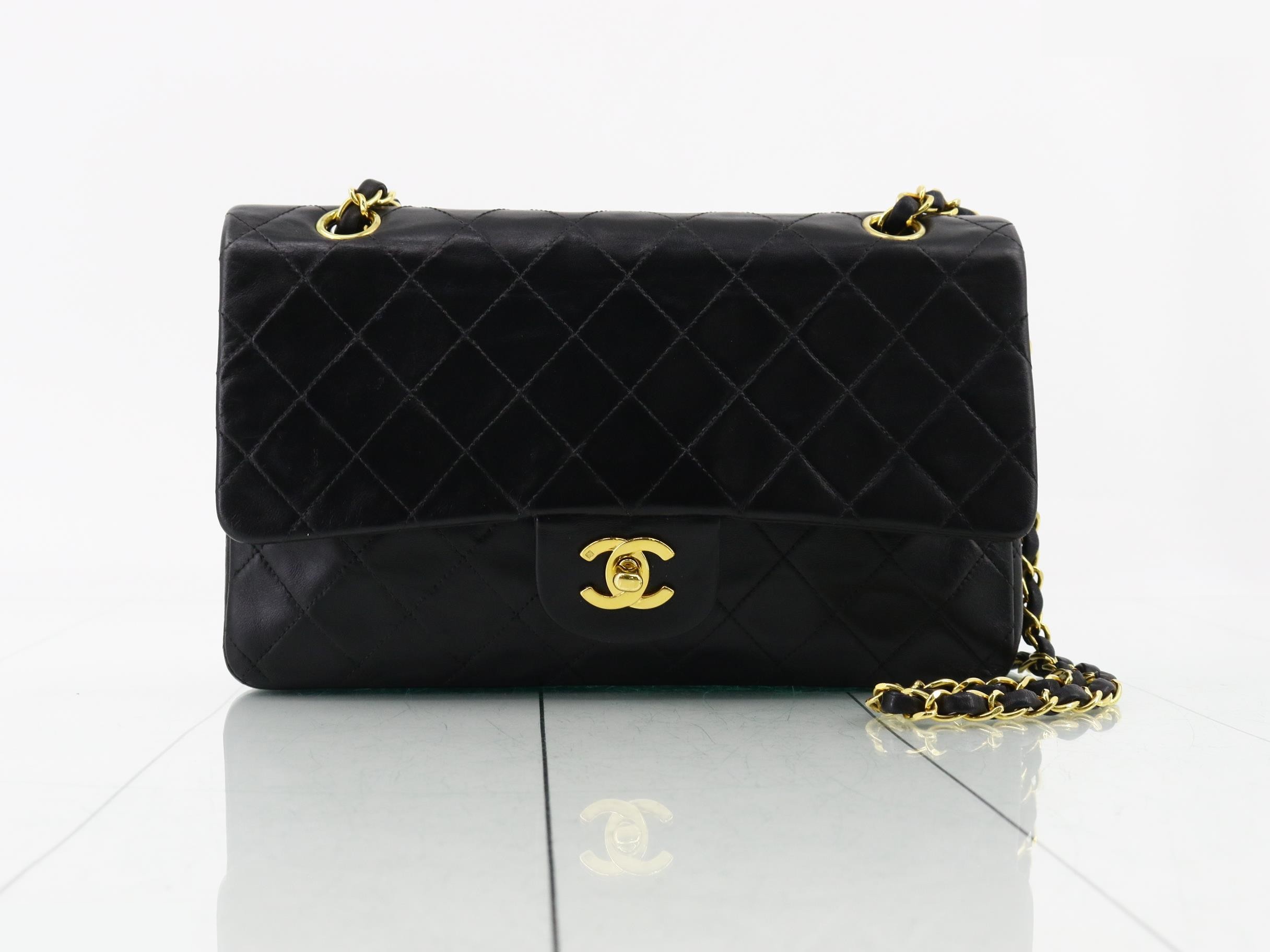 Matelassé 25 Double Flap, Unit No. 4
