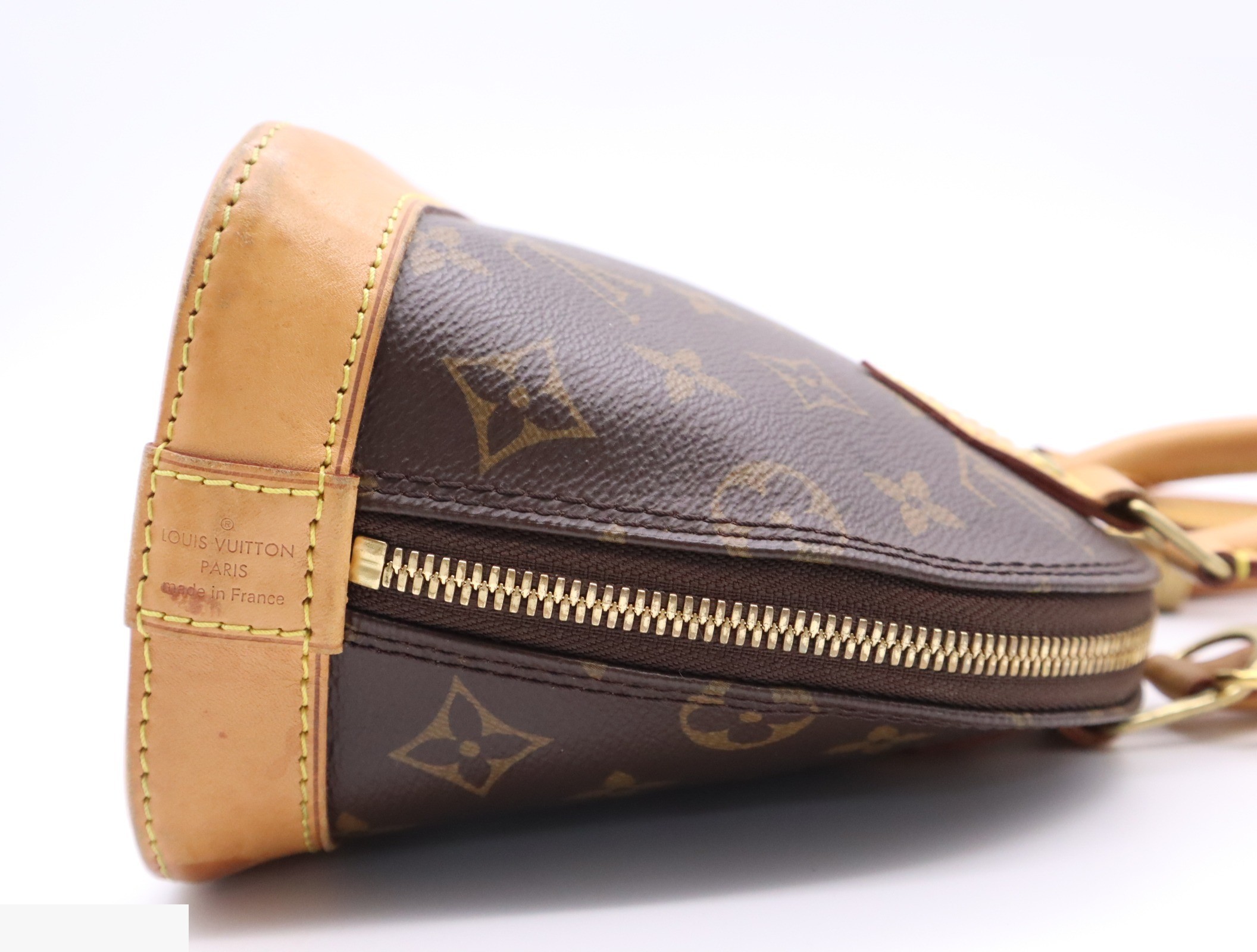 Alma BB (with padlock, 2 keys, clochette, and shoulder strap) — view 5