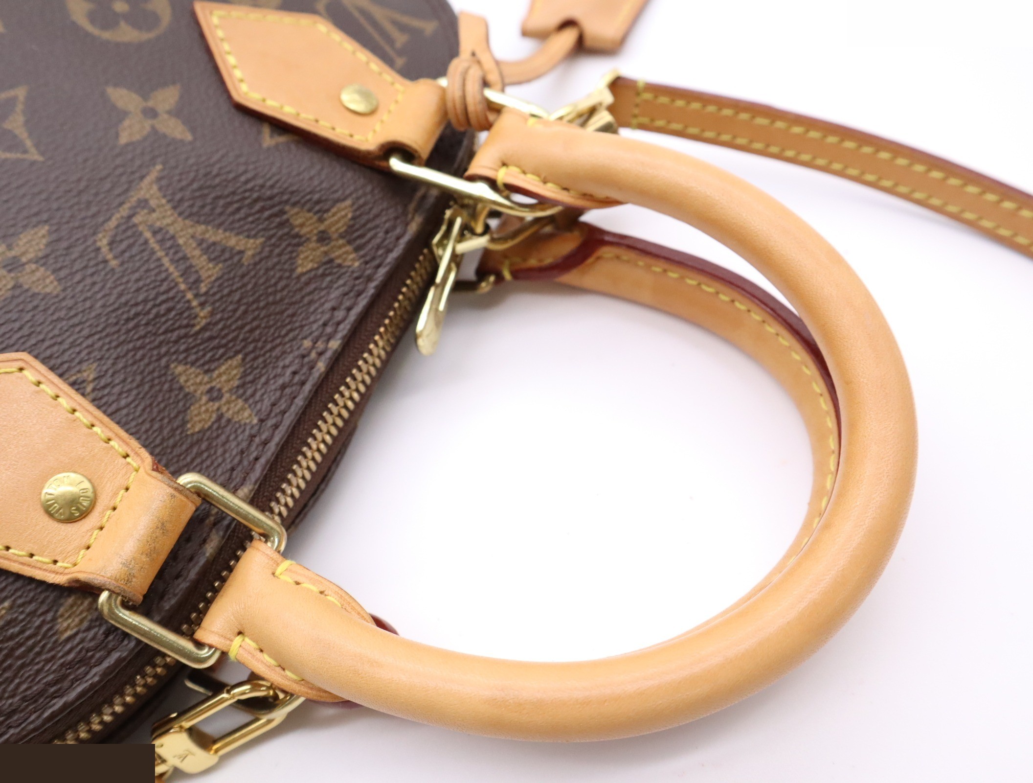 Alma BB (with padlock, 2 keys, clochette, and shoulder strap) — view 7
